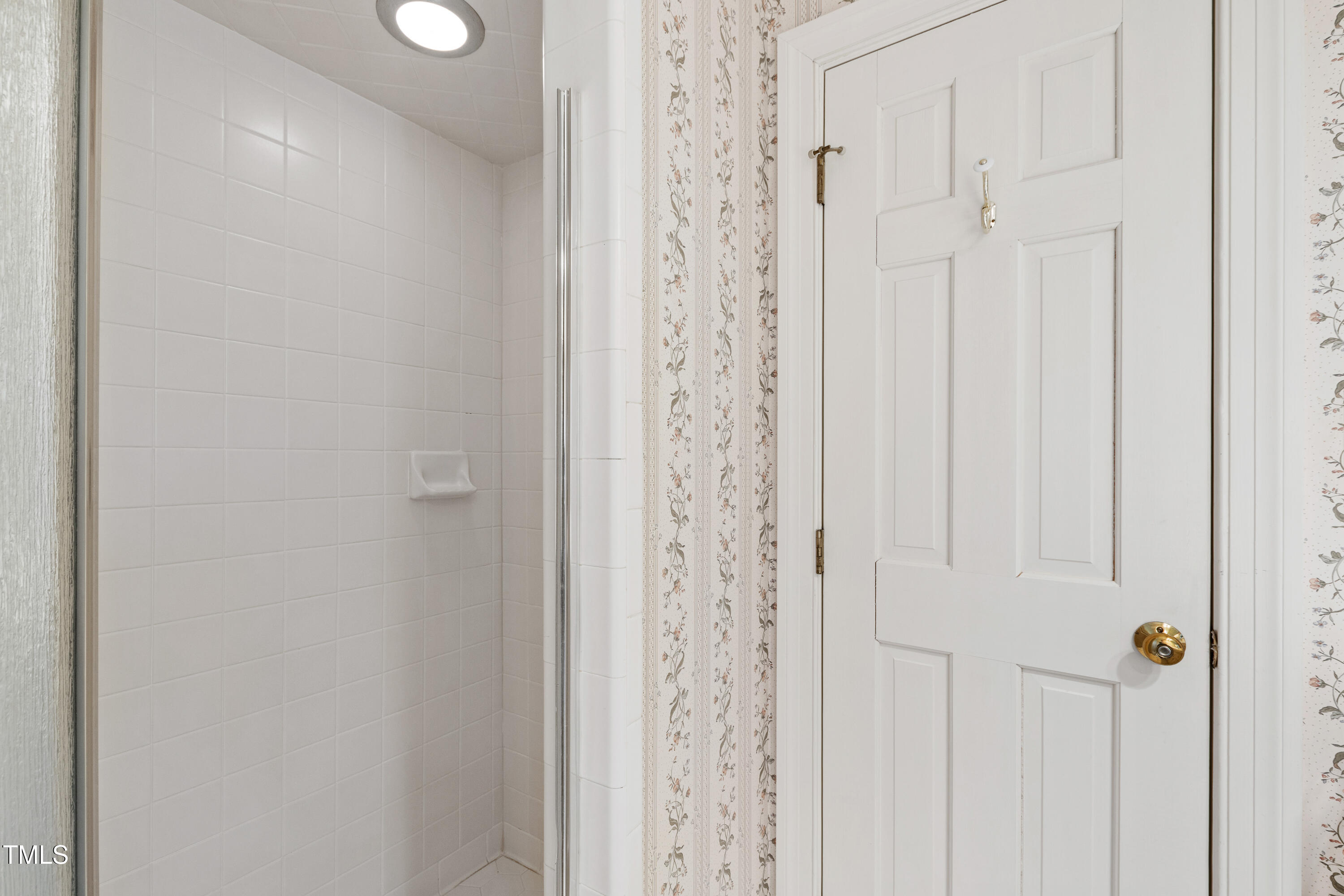 Raleigh, North Carolina 27612, United States, 4 Bedrooms Bedrooms, ,4 BathroomsBathrooms,Residential,Active,109105