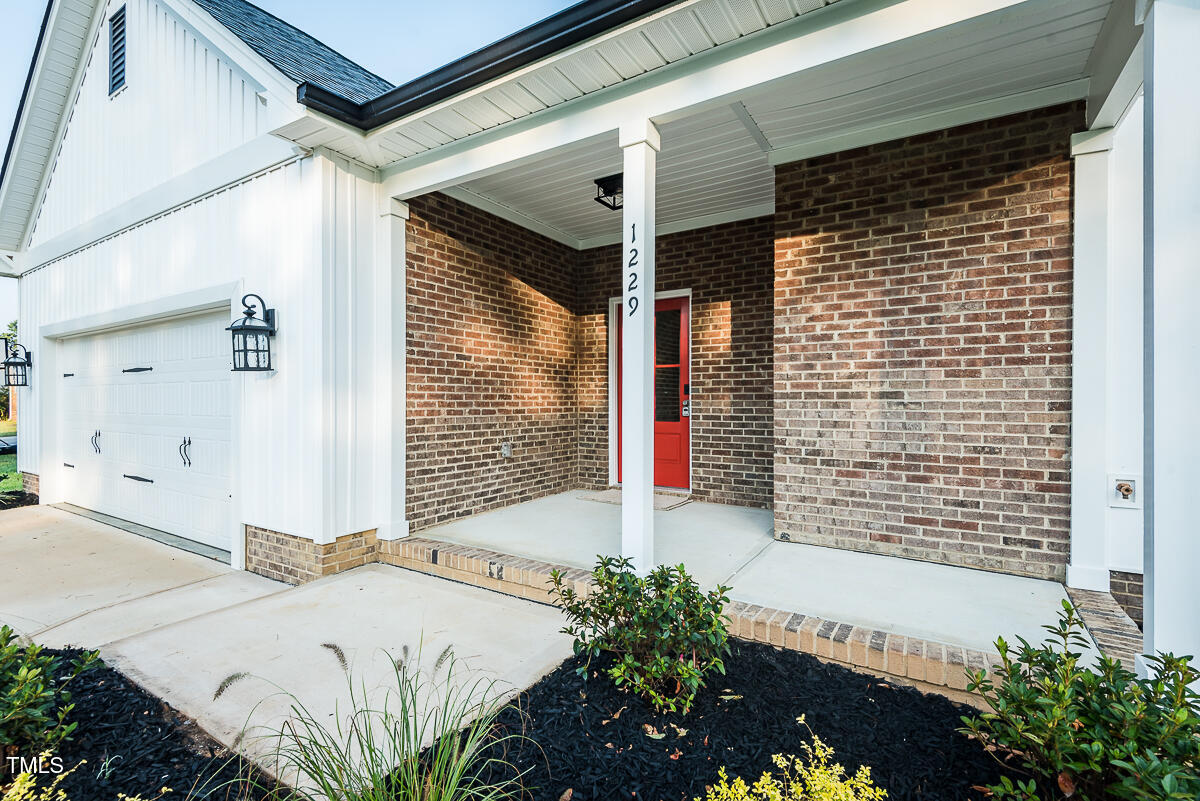 1229 Lawndale Drive