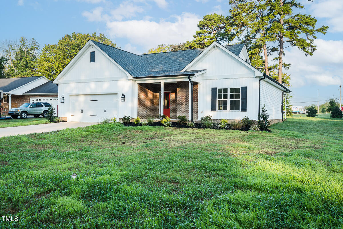 1229 Lawndale Drive