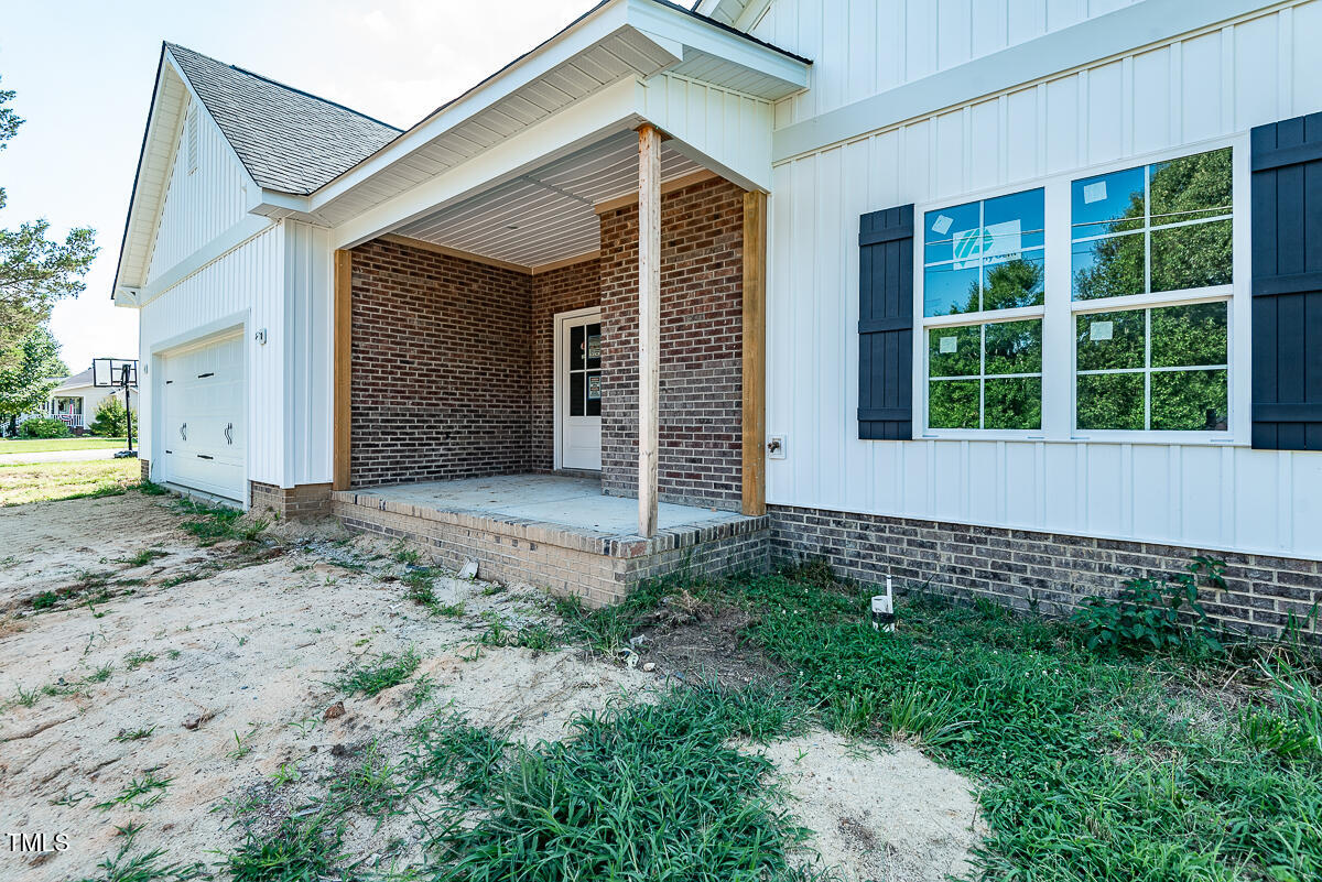 1229 Lawndale Drive