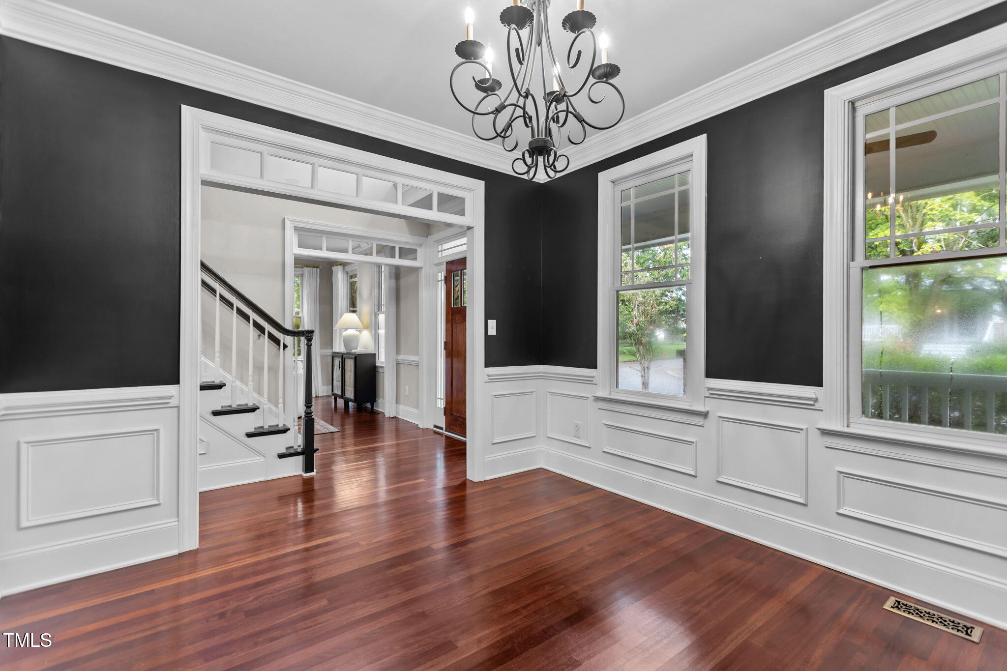 2200 Caramoor Lane