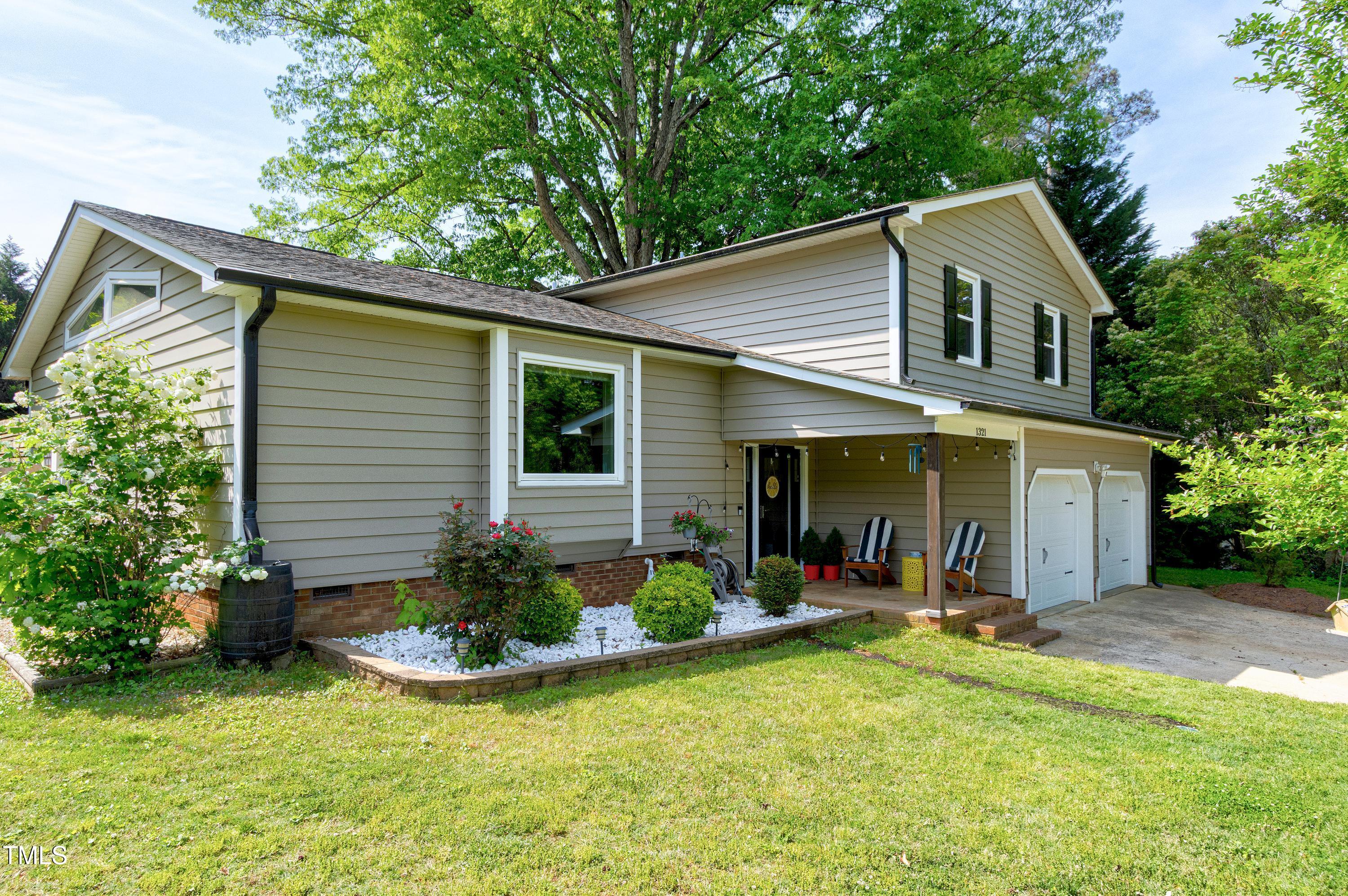 1321 Bloomingdale Drive