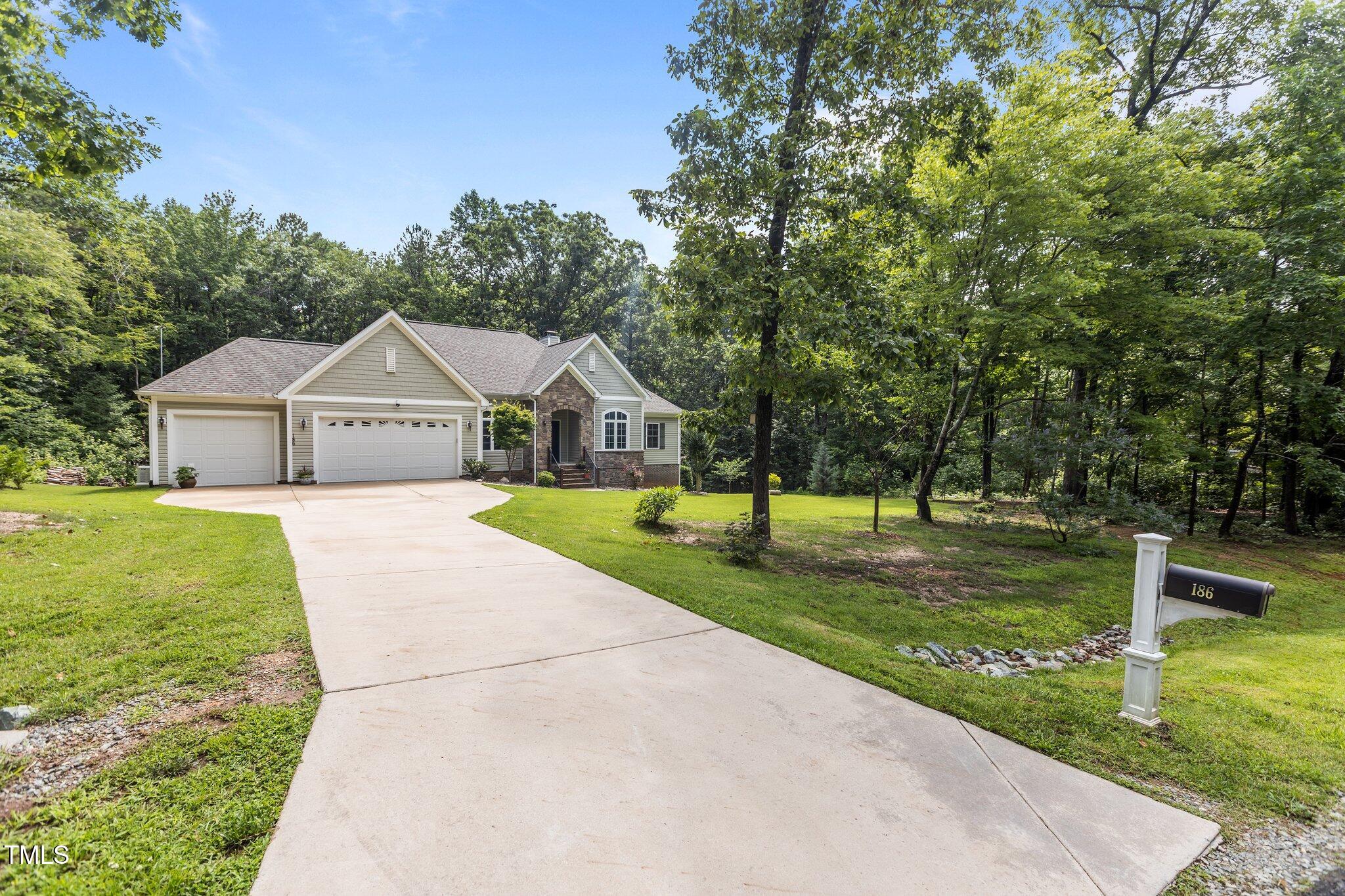 186 Ross Drive