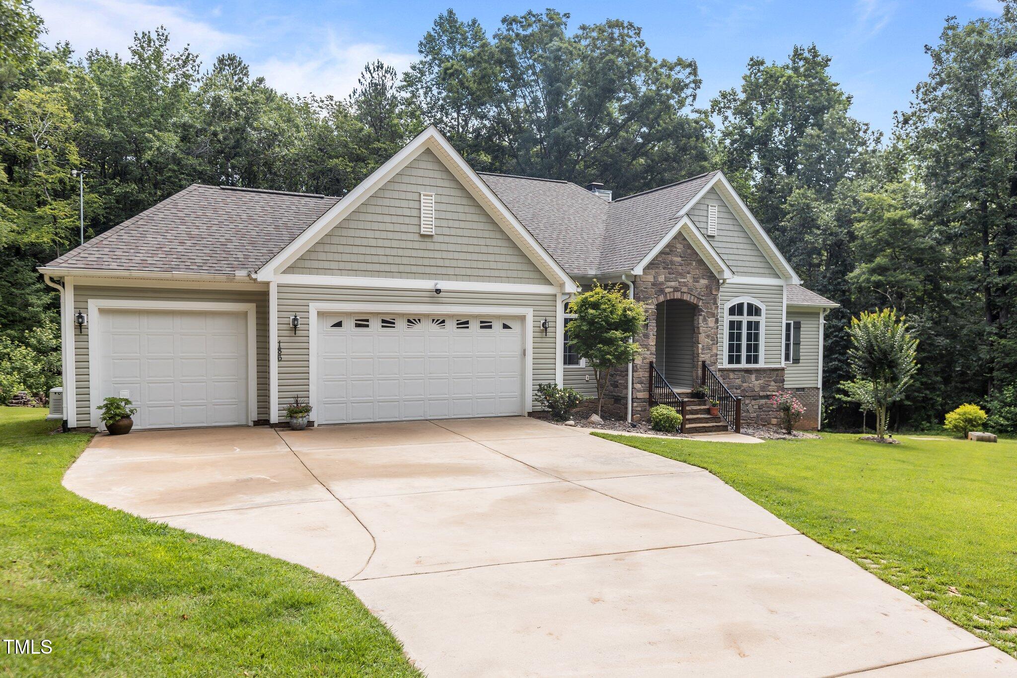 186 Ross Drive
