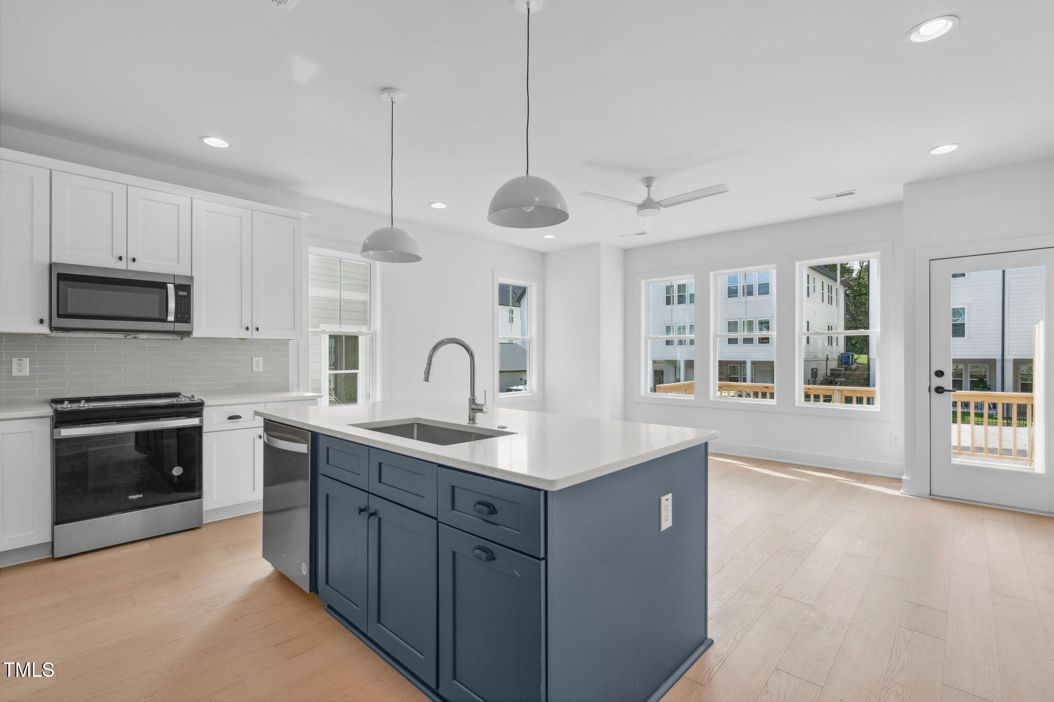 5053 Lundy Drive 101