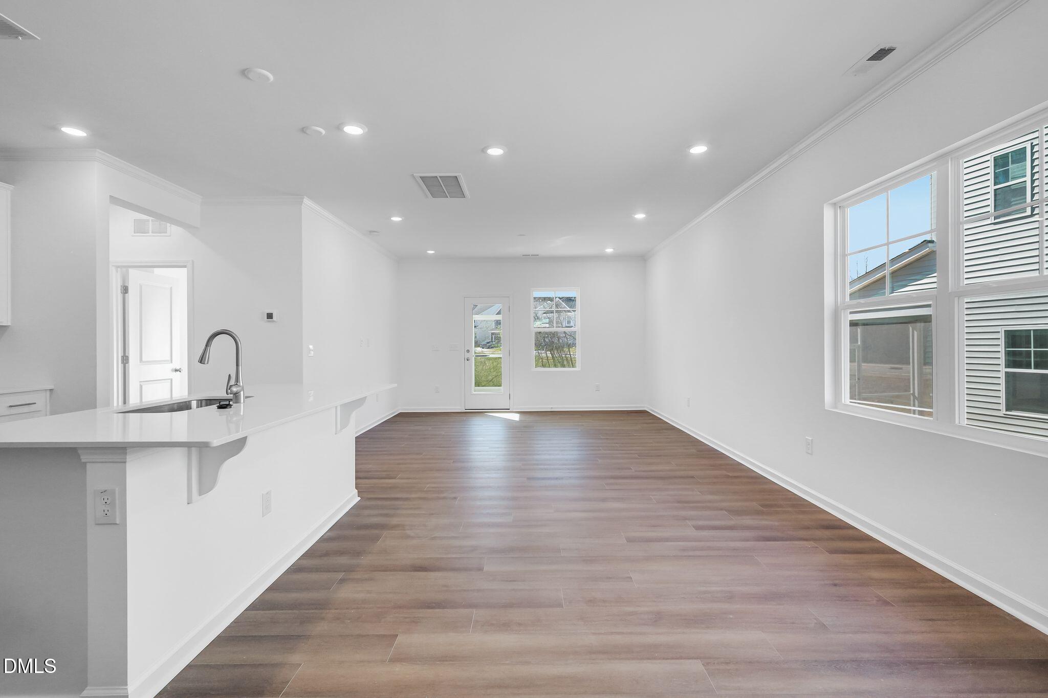 83 Fishing Pier Way