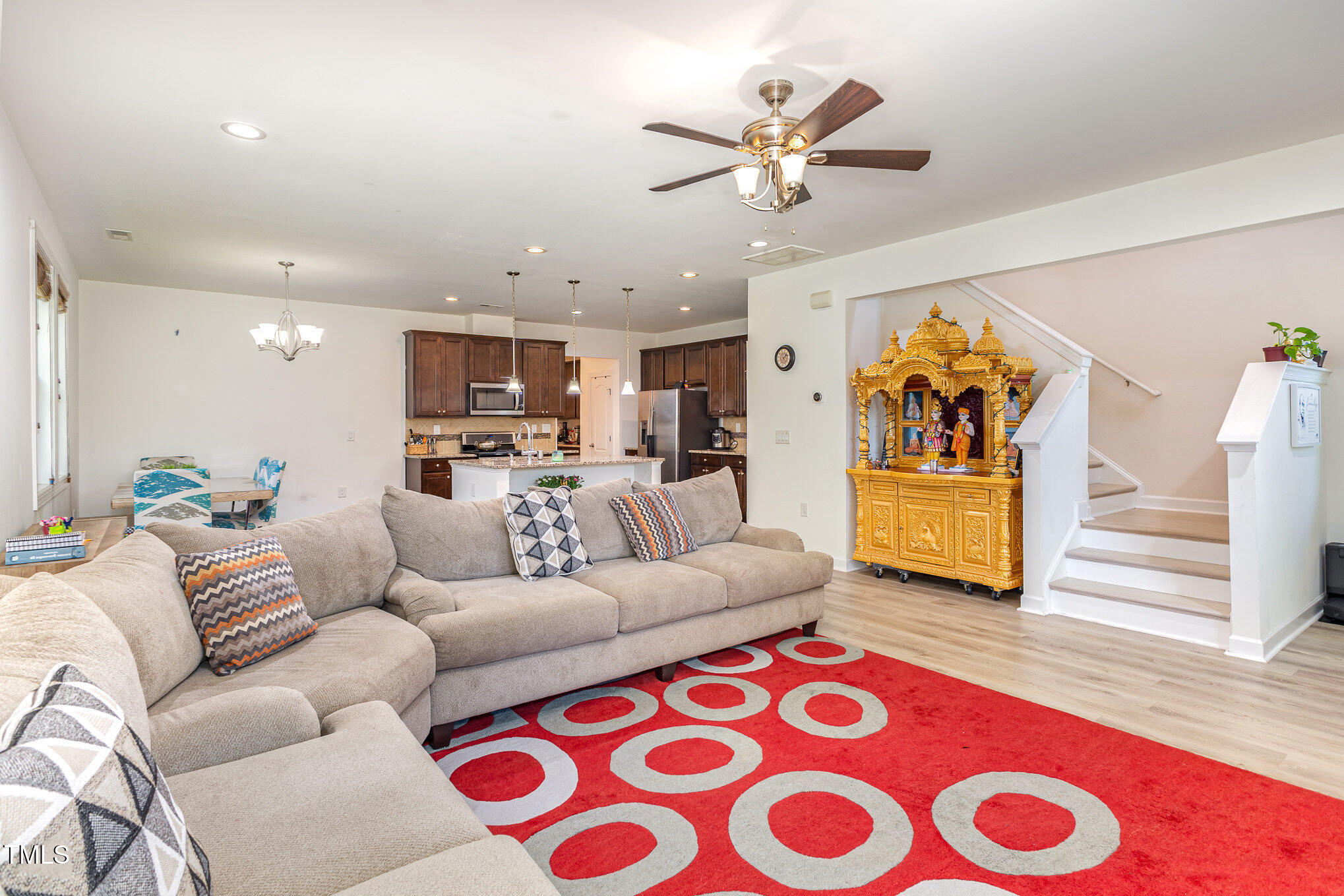 425 Liberty Hill