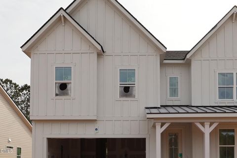 2511 Vetrina Way Apex NC 27502