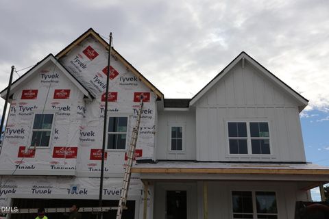 2511 Vetrina Way Apex NC 27502