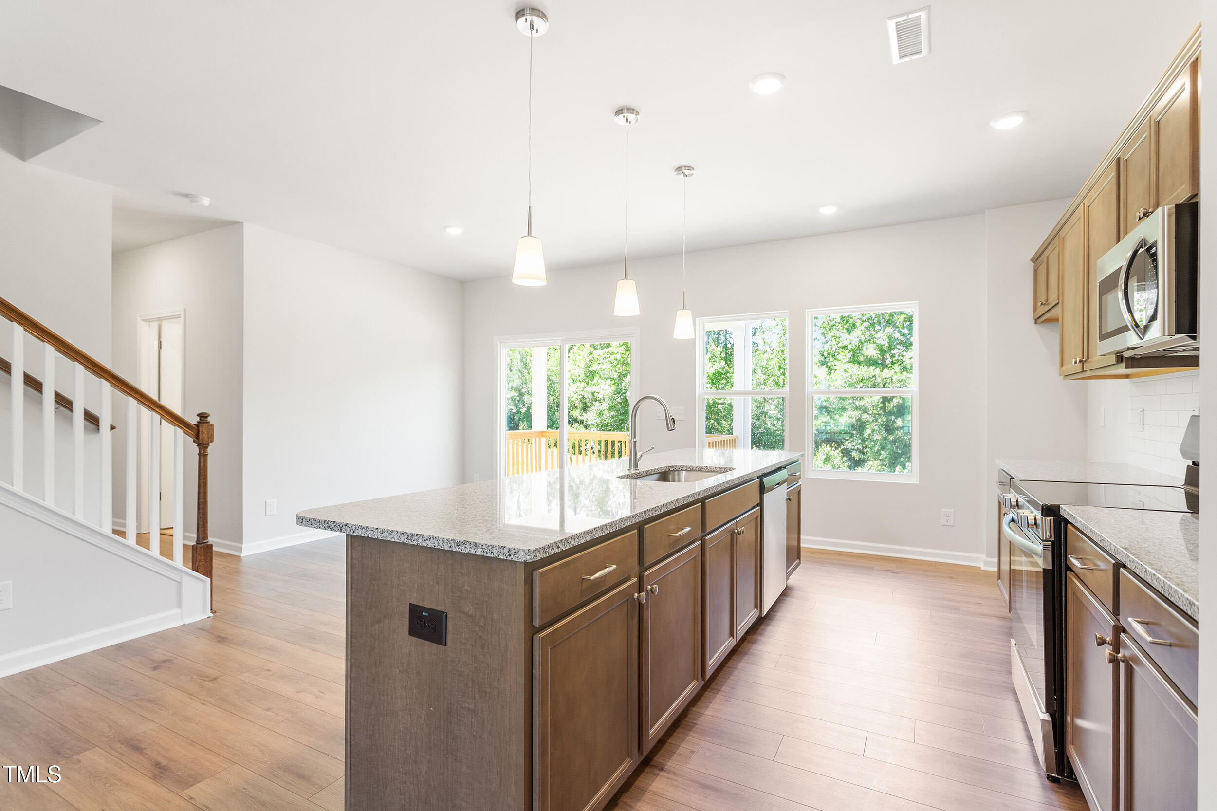 65 Cordoba Drive