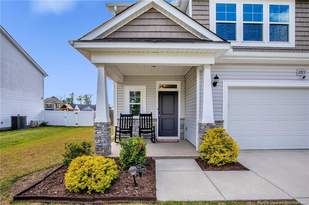 1813 Stackhouse Drive