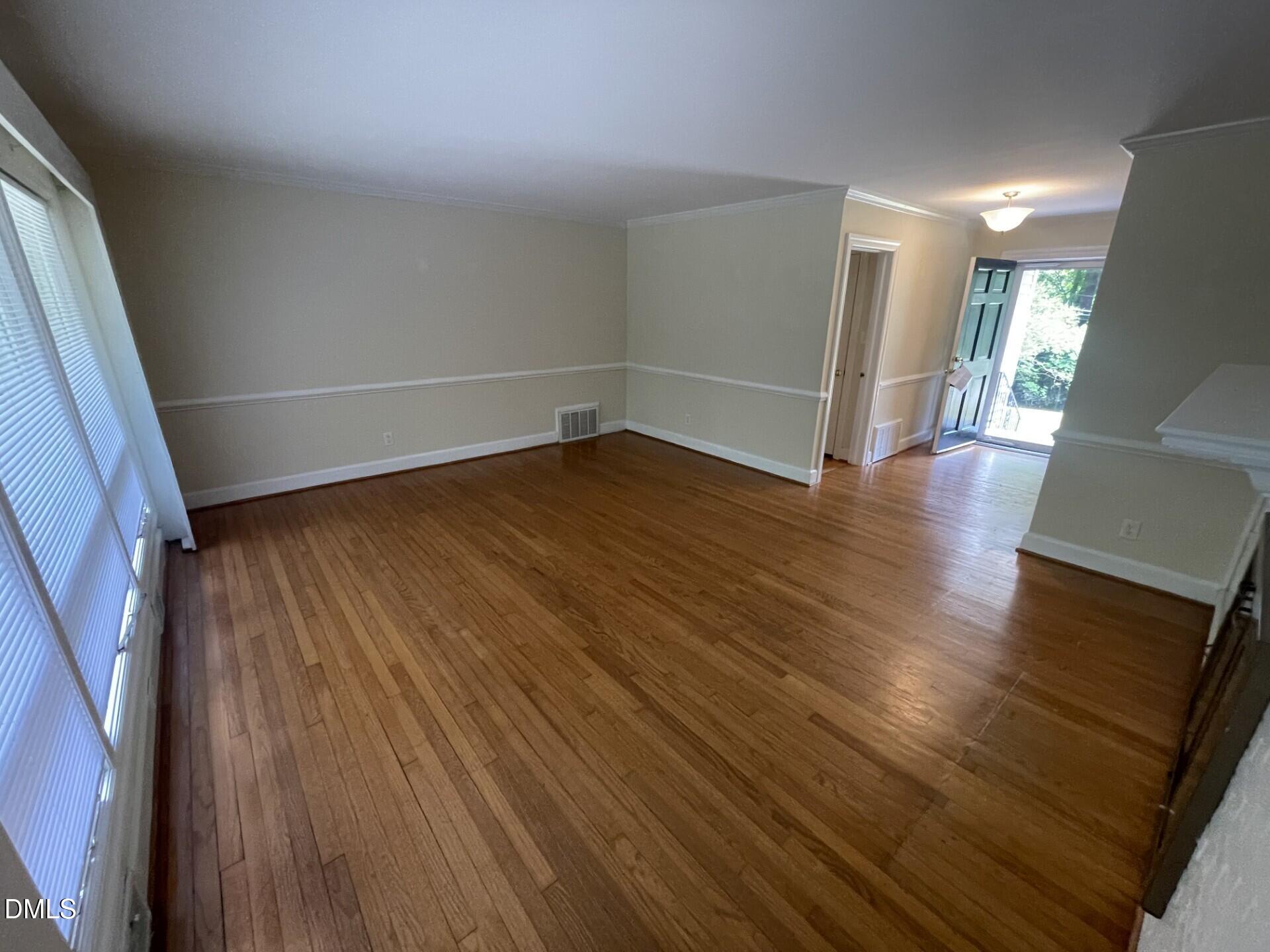 2012 Varnell Avenue
