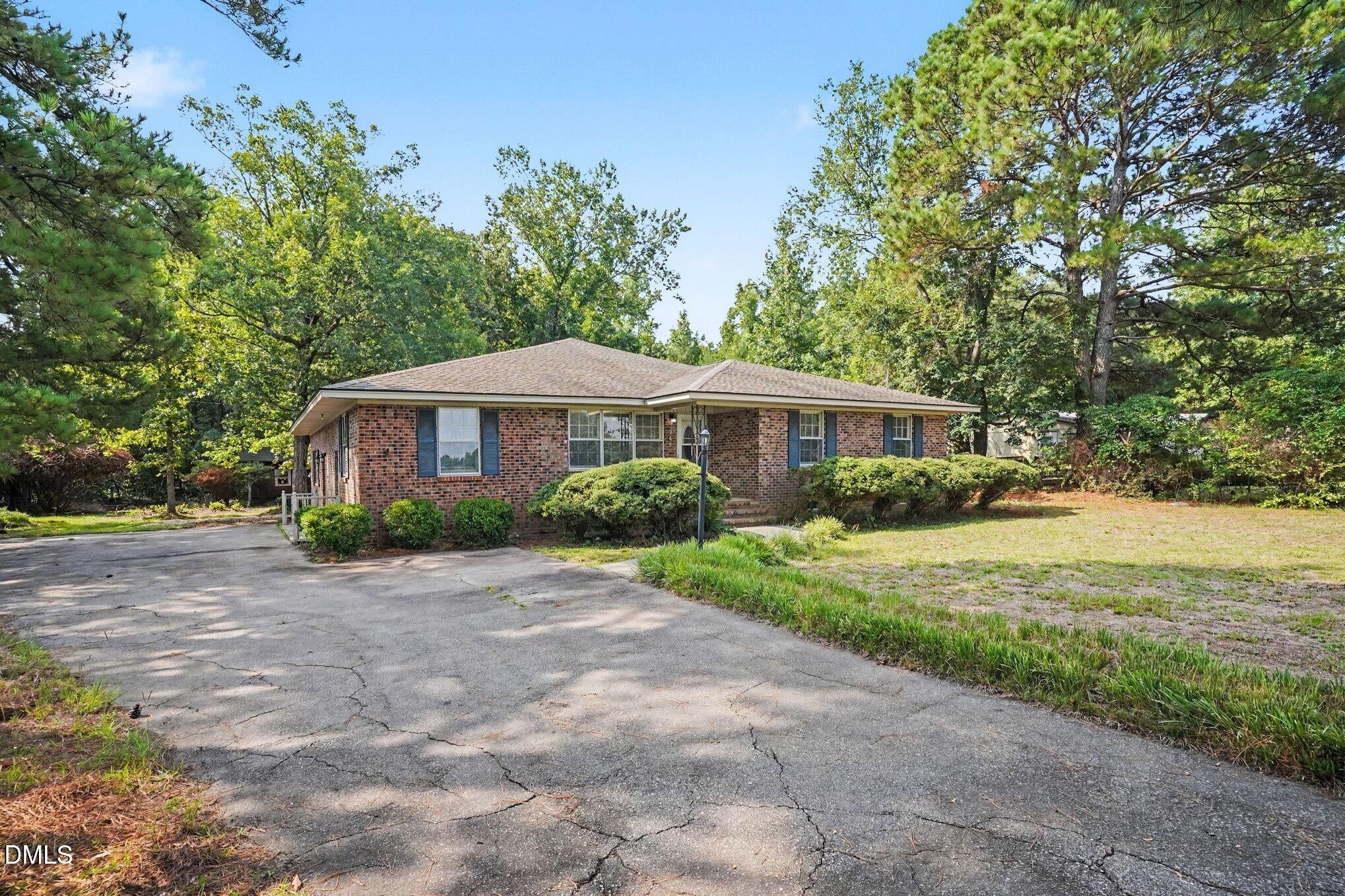 12821 N Carolina 242 Highway S
