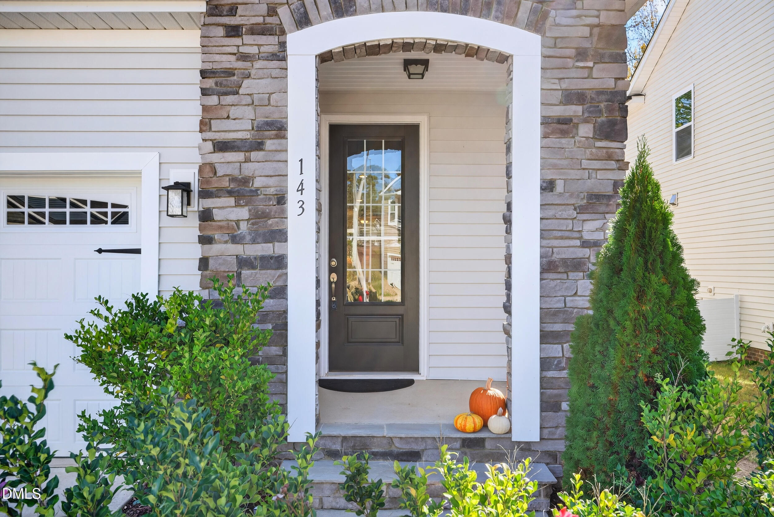 143 Umbrella Way Way