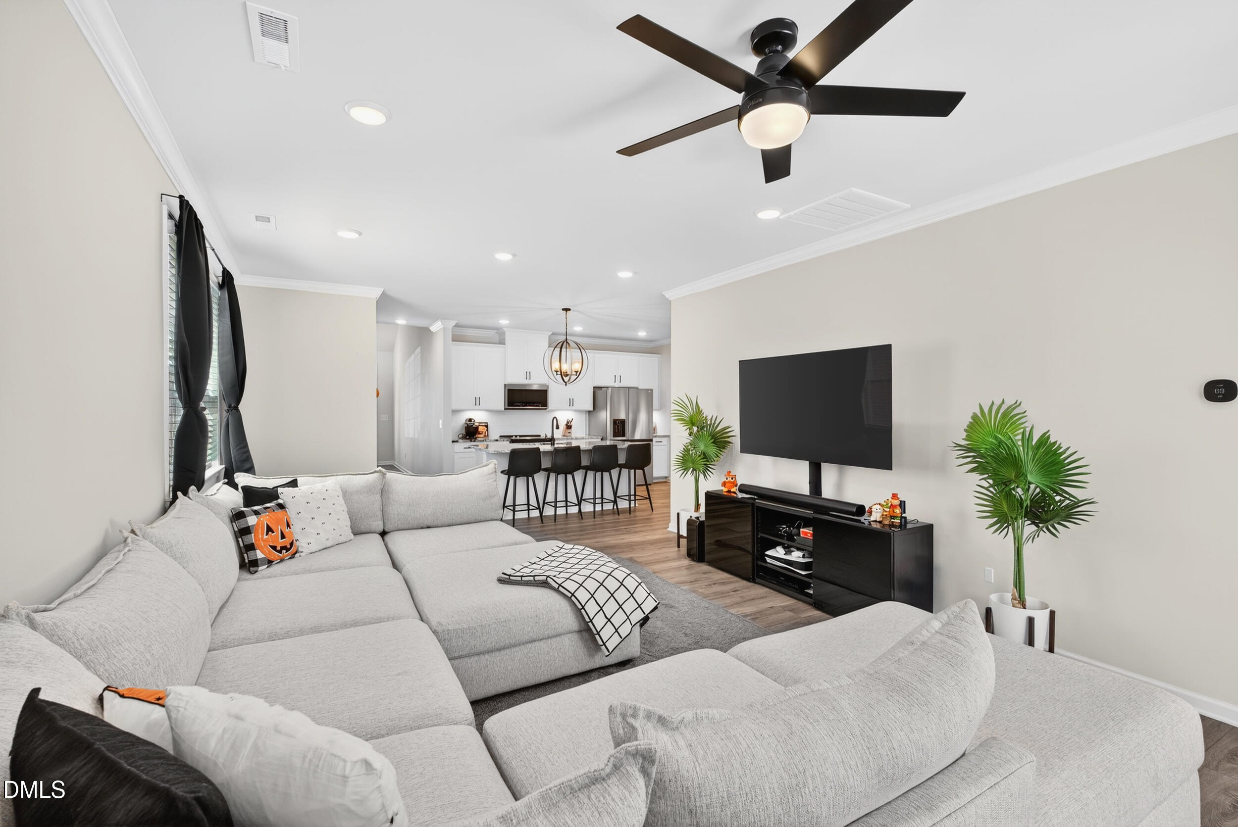 143 Umbrella Way Way