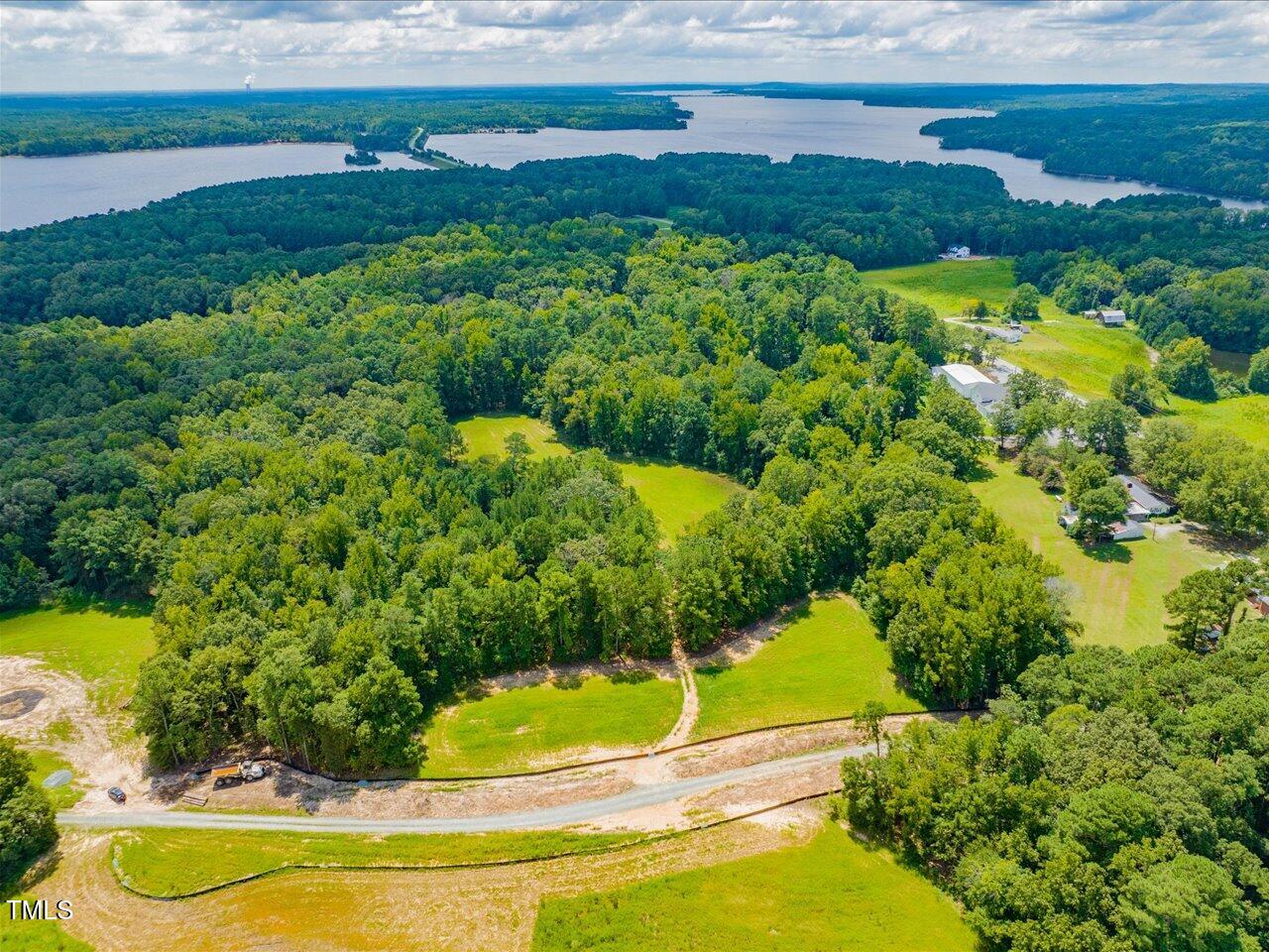 138 Lakeside Drive