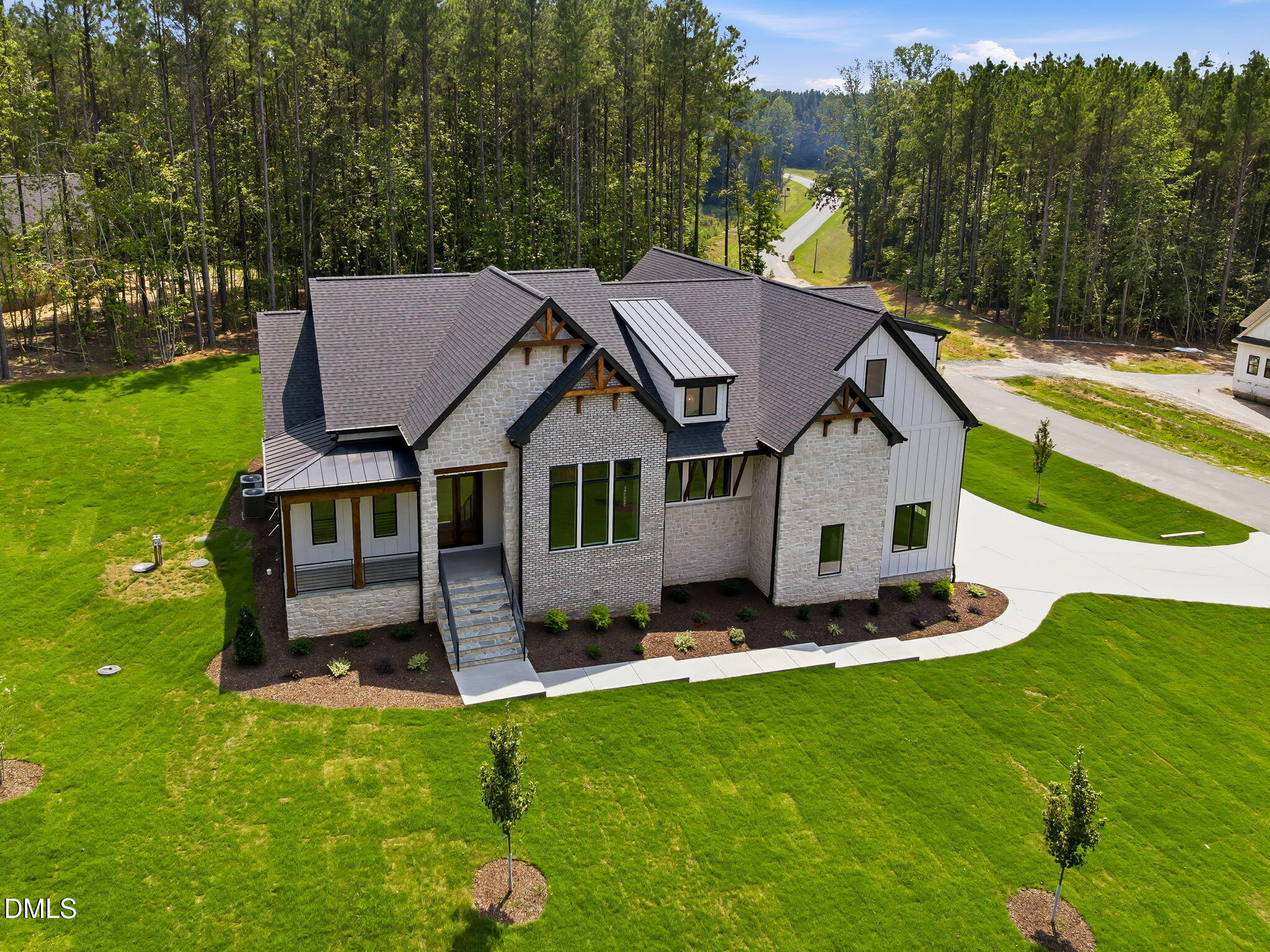 85 Ashbrooke Falls Drive