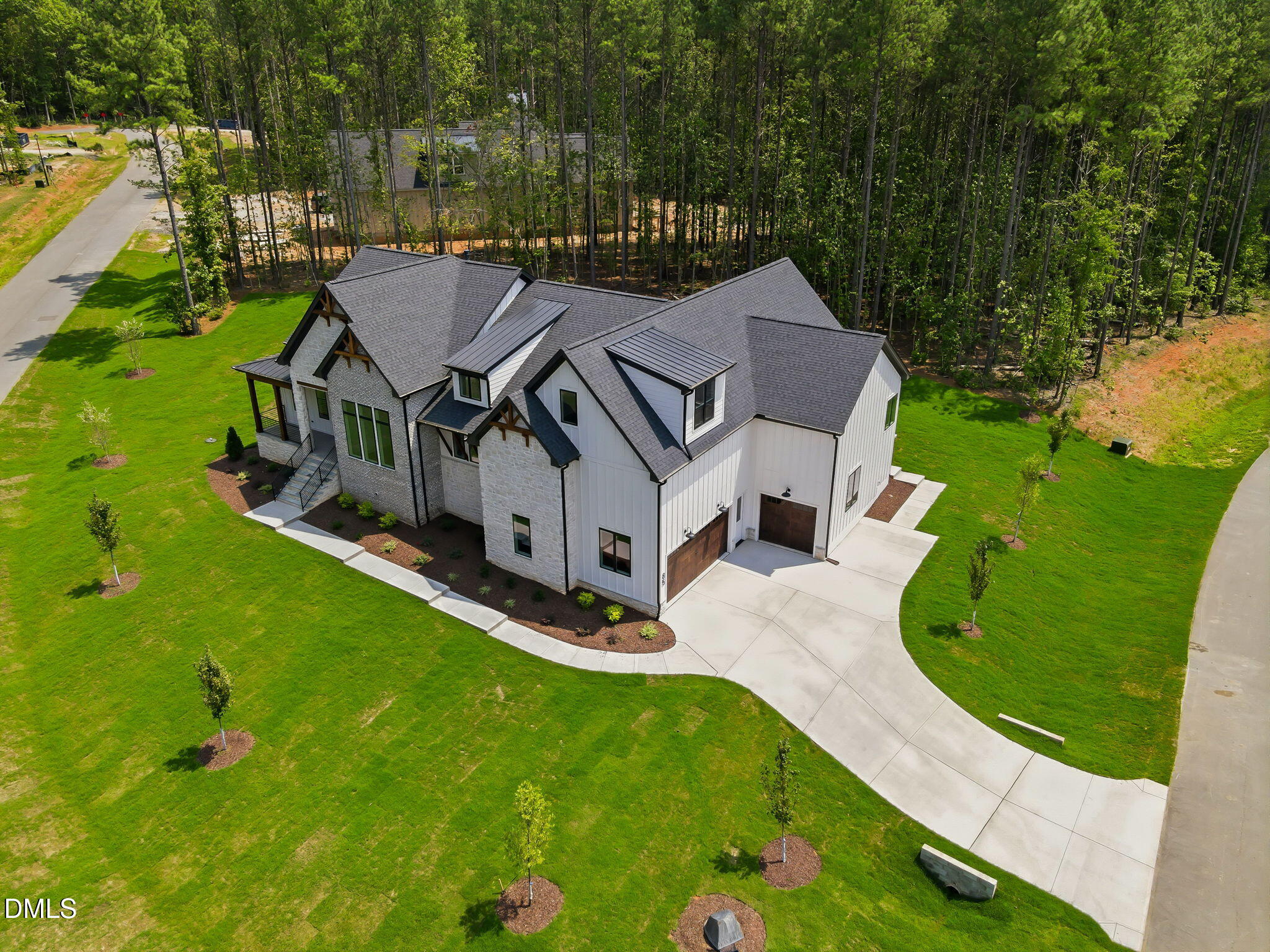 85 Ashbrooke Falls Drive