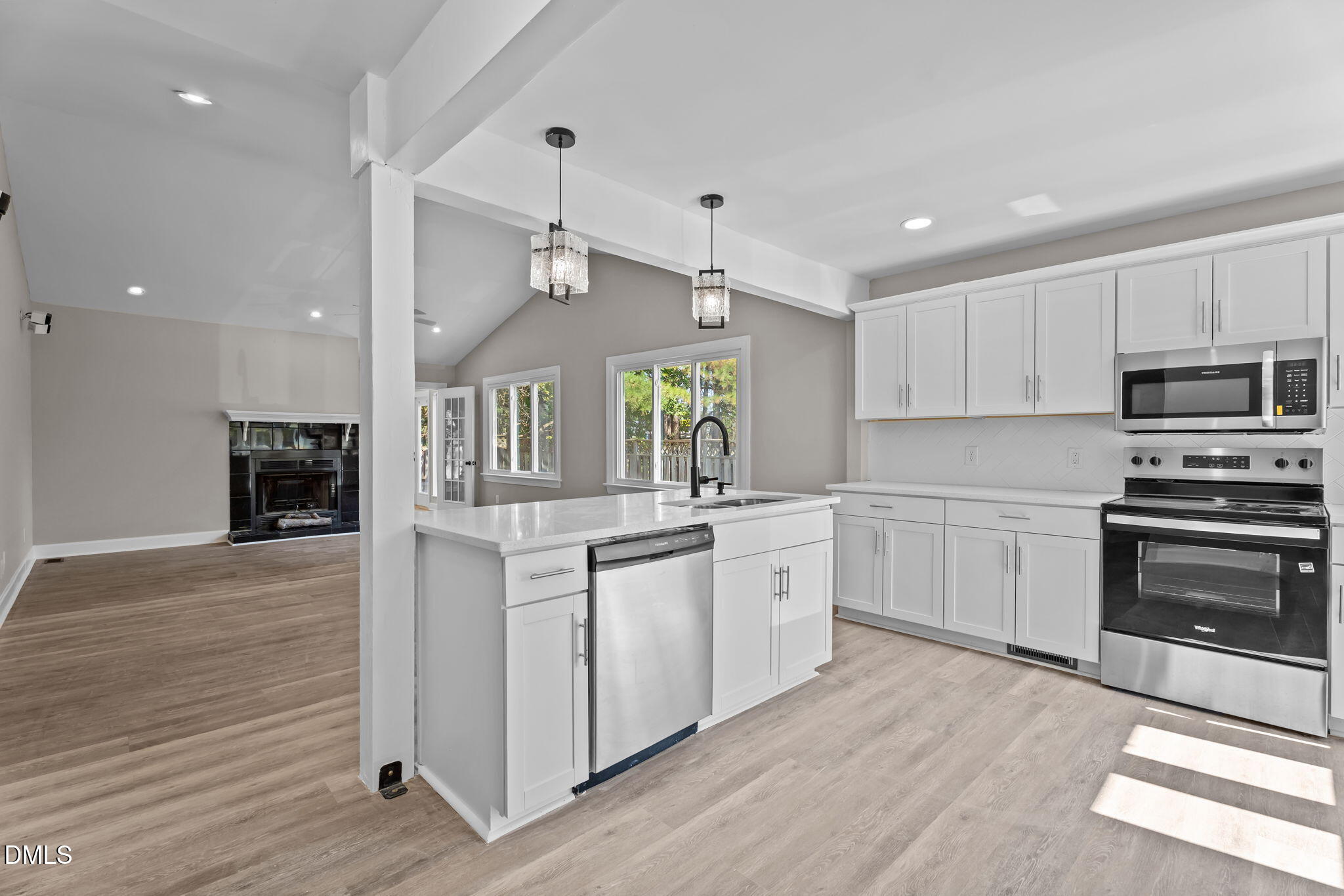 3513 Providence Lane NW