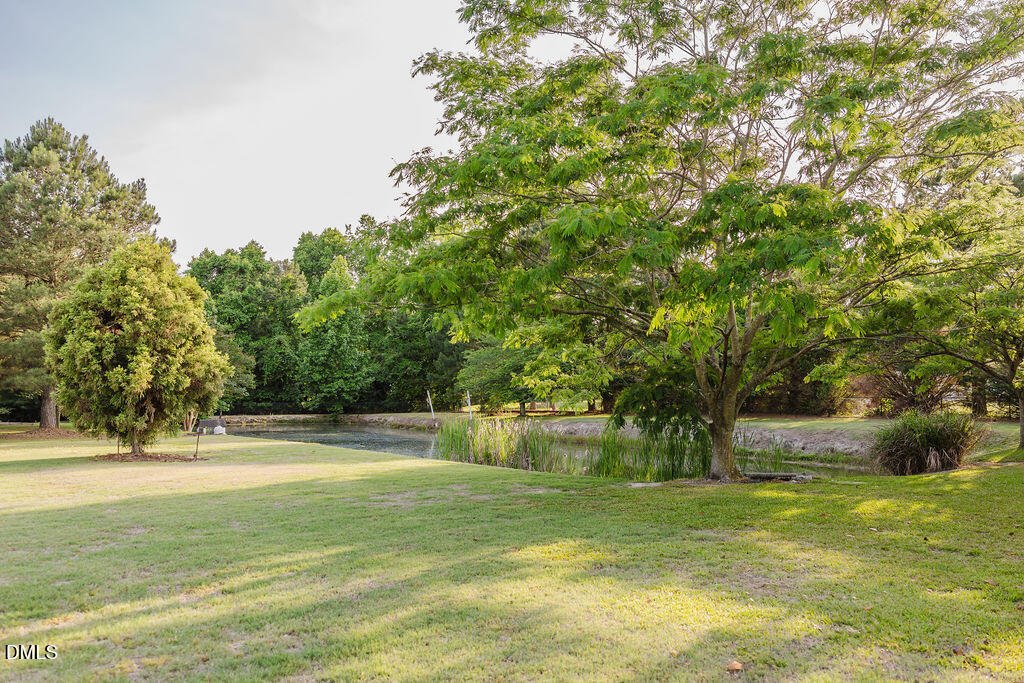 137 Bayberry Lane
