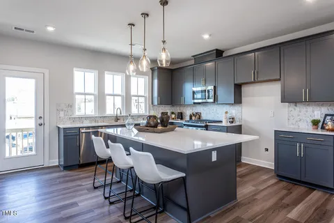 MLS: 10084407