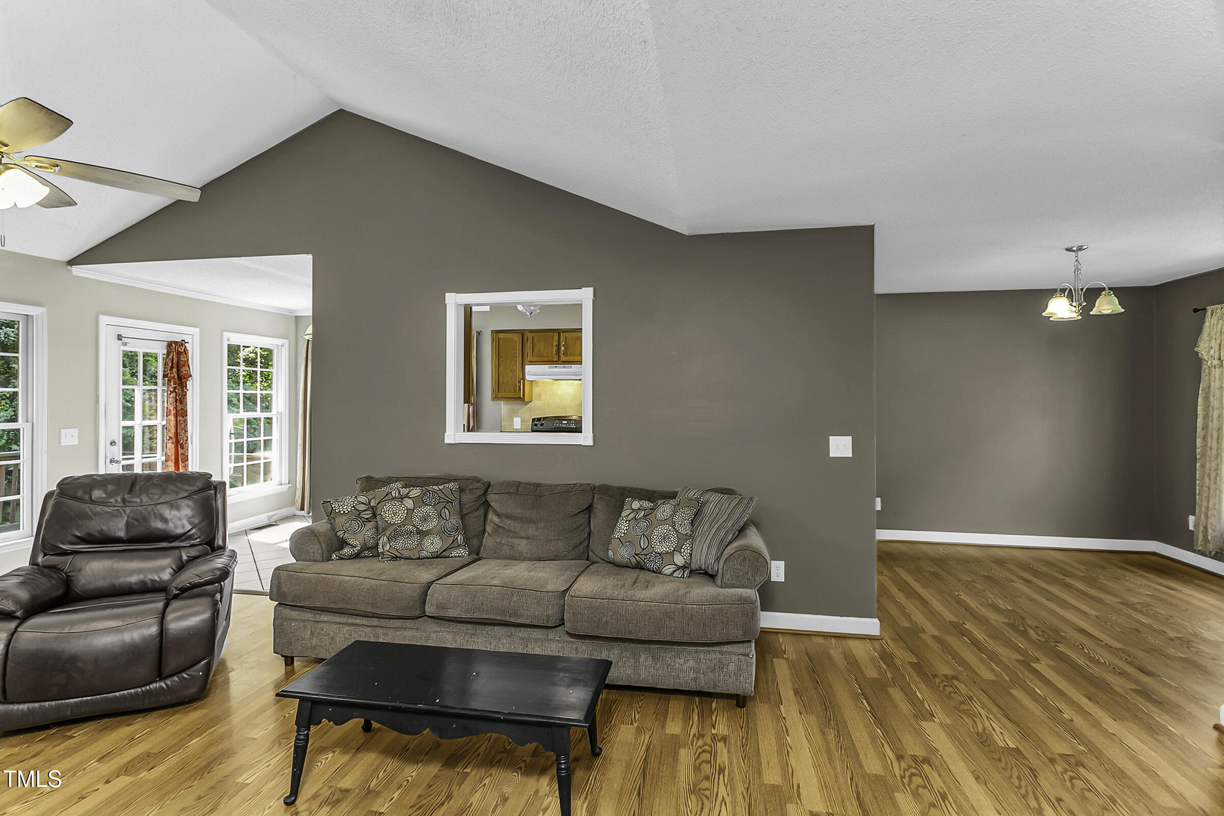 1112 Newberry Drive