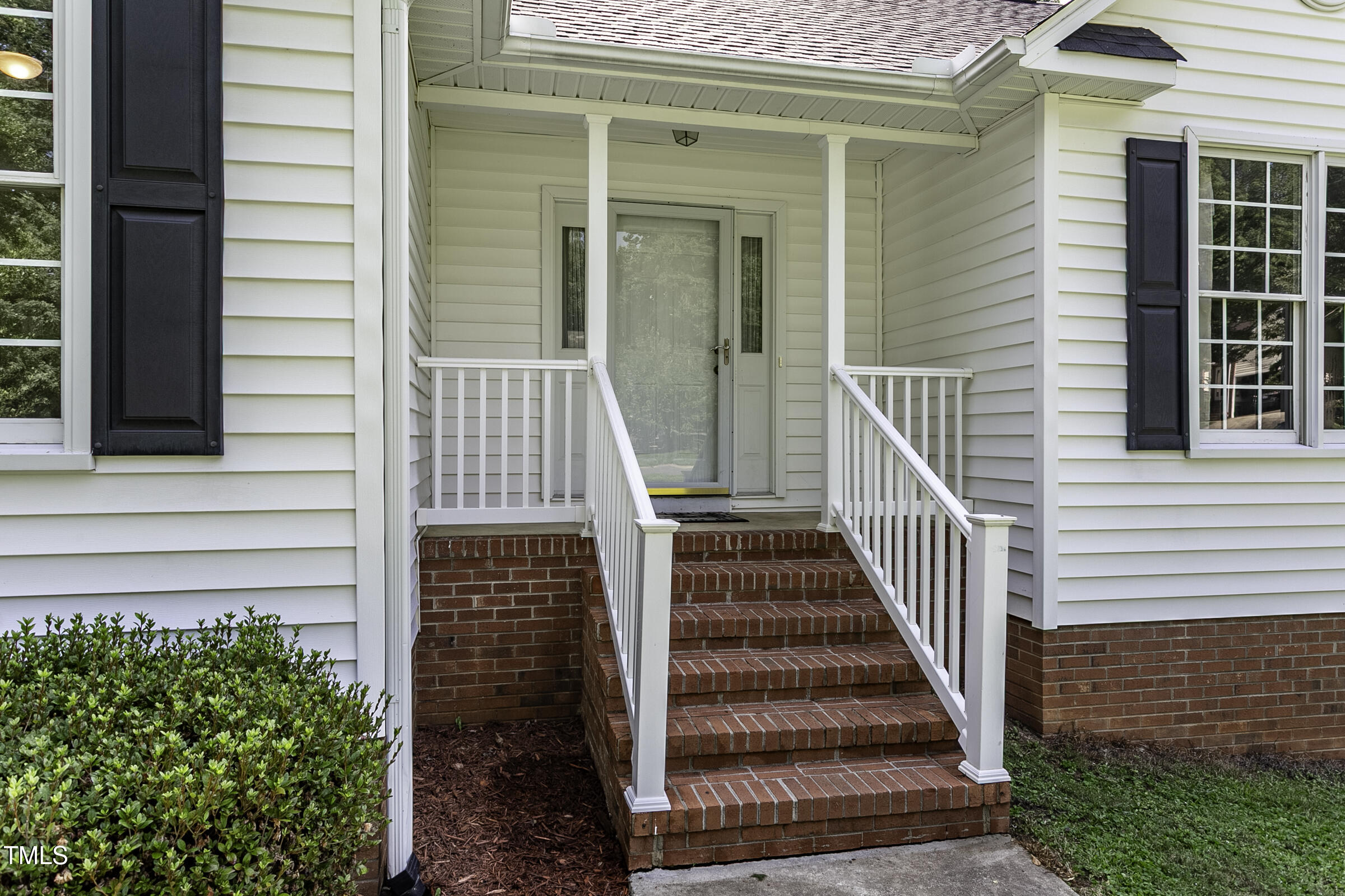 1112 Newberry Drive