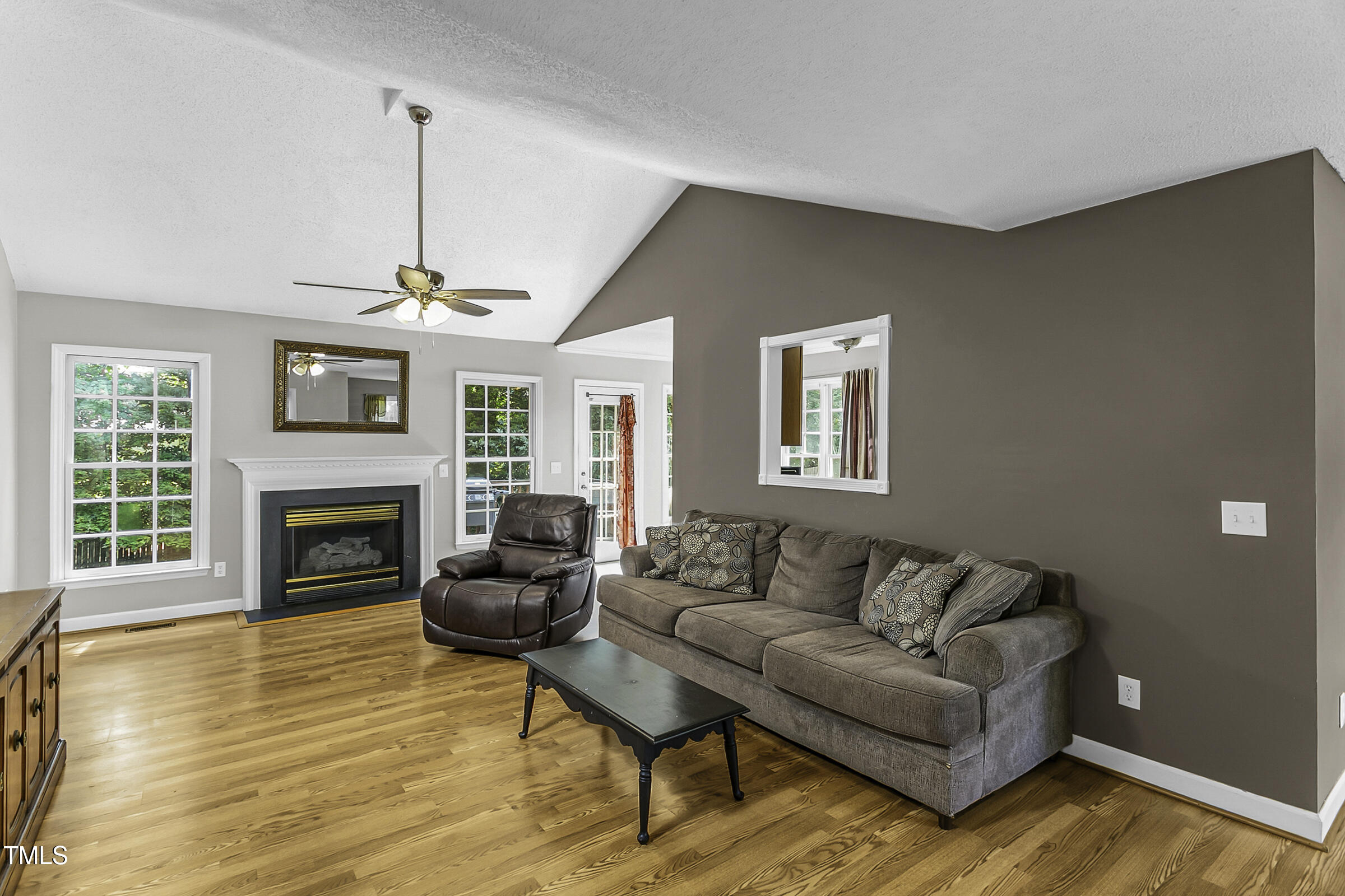1112 Newberry Drive