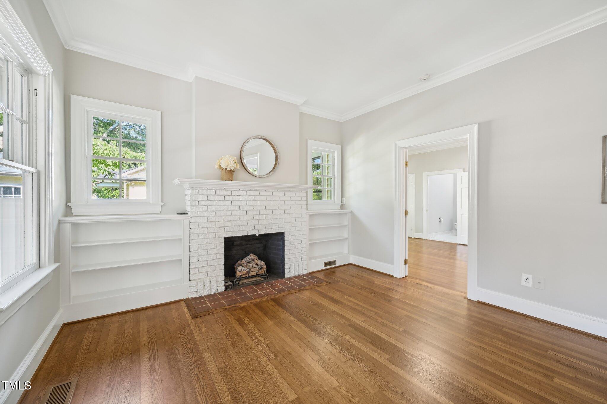 2209 The Circle