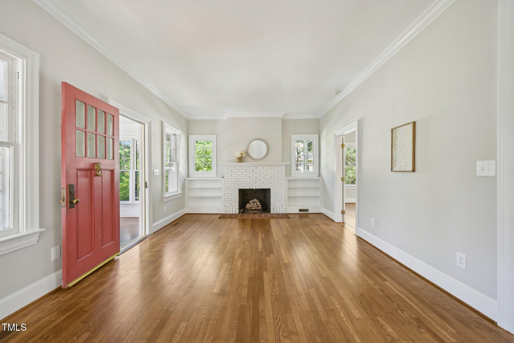 2209 The Circle
