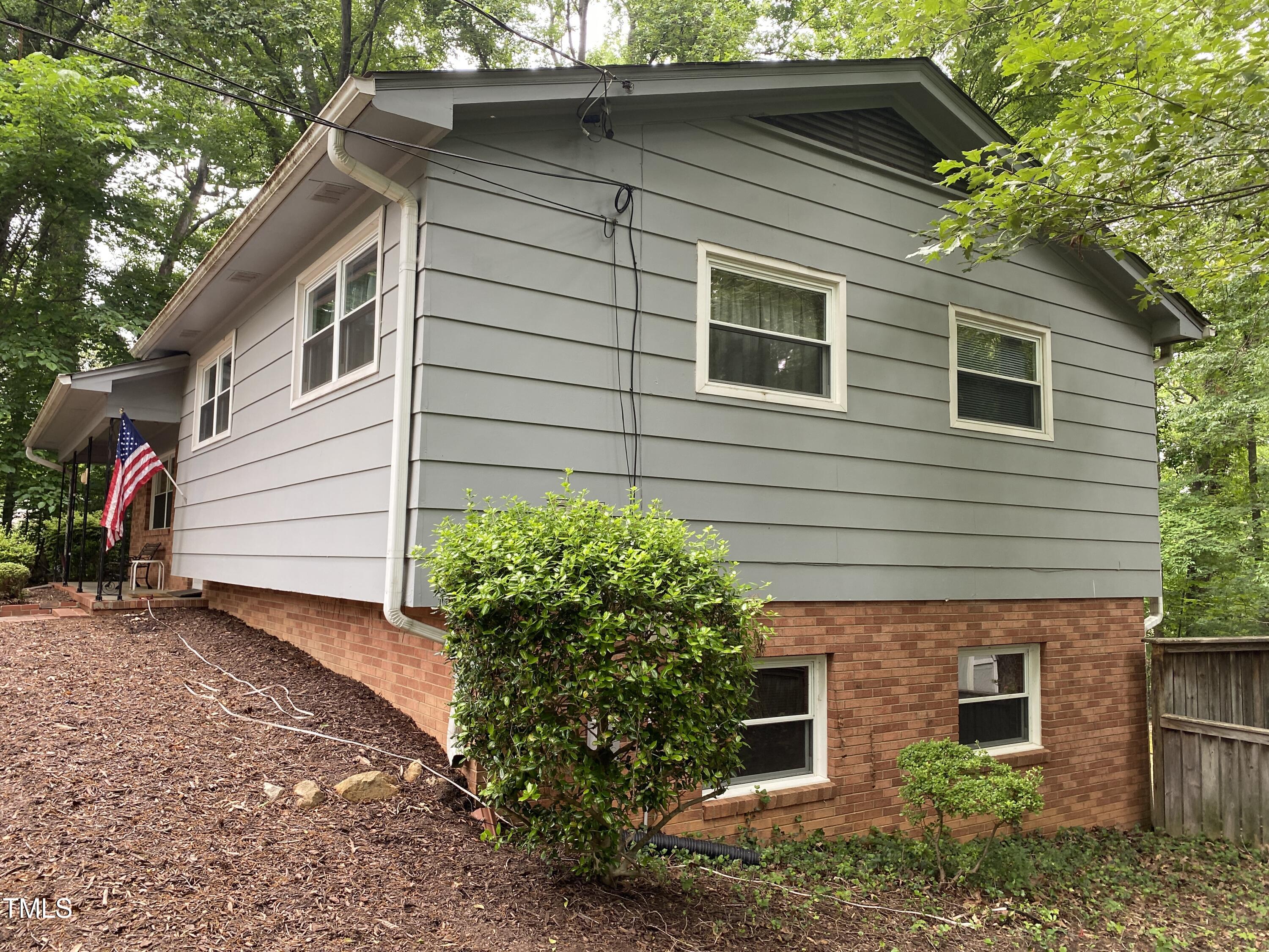 5022 Green Oak Drive