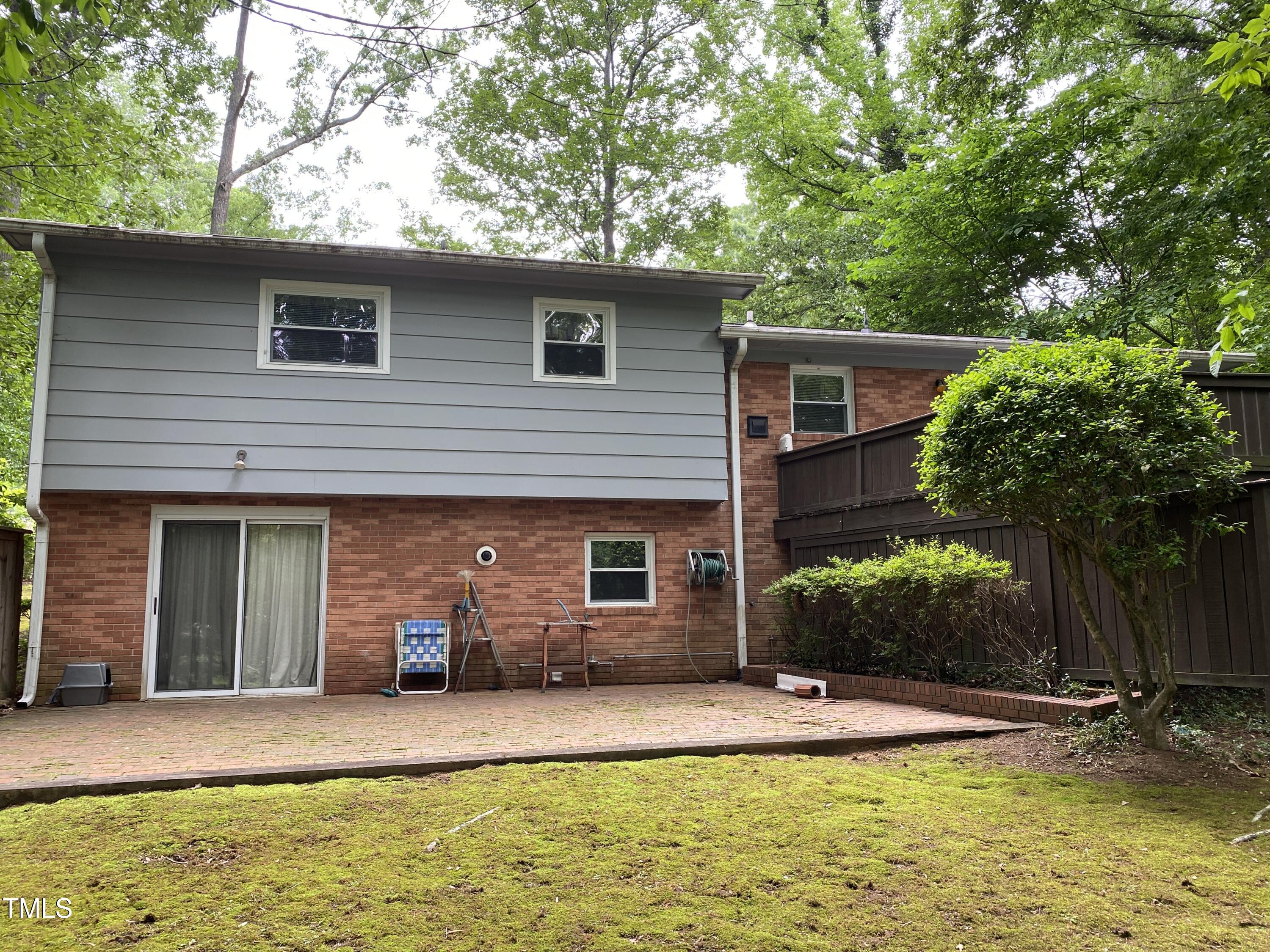 5022 Green Oak Drive