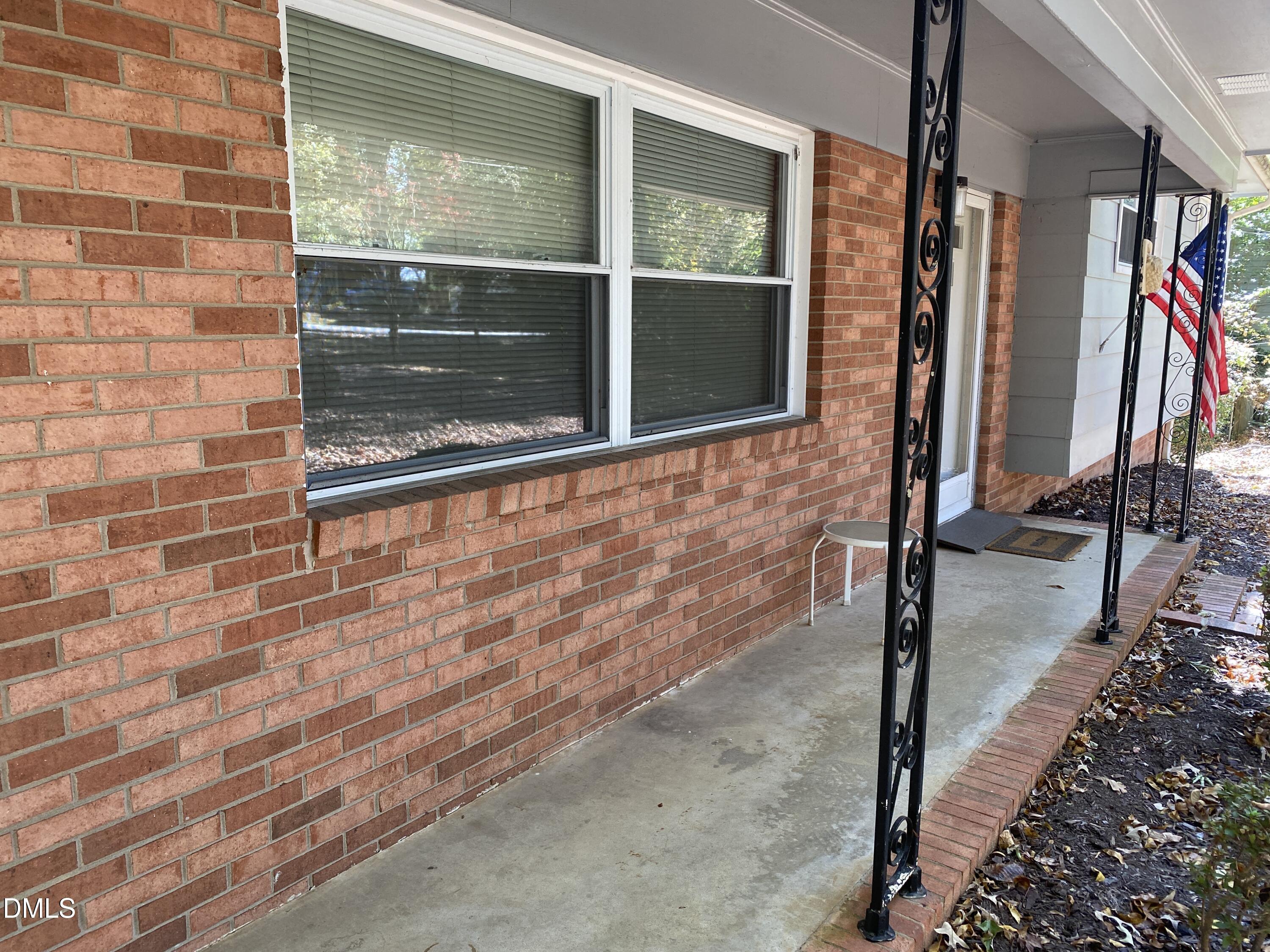 5022 Green Oak Drive