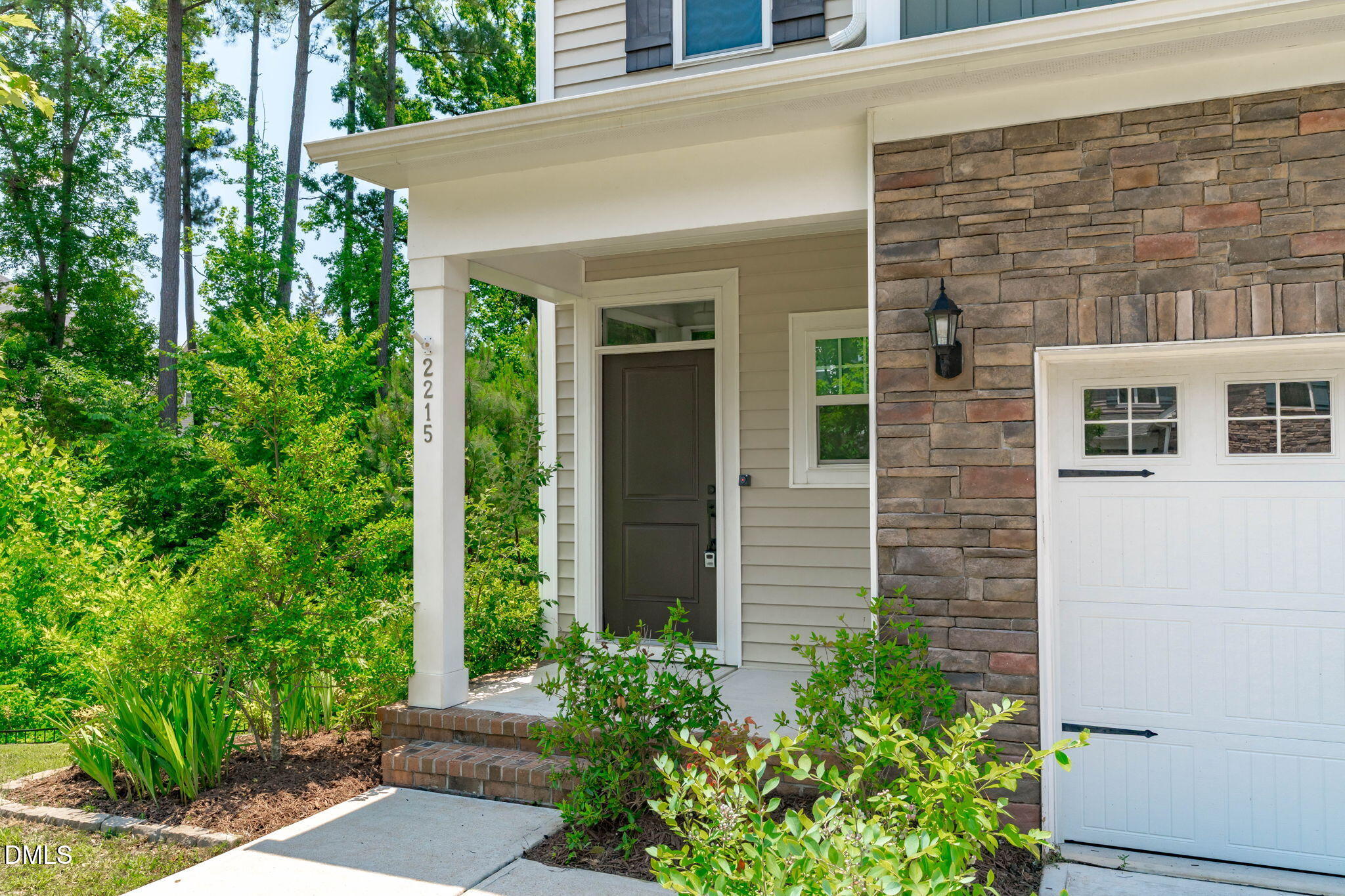2215 Magnolia Tree Lane