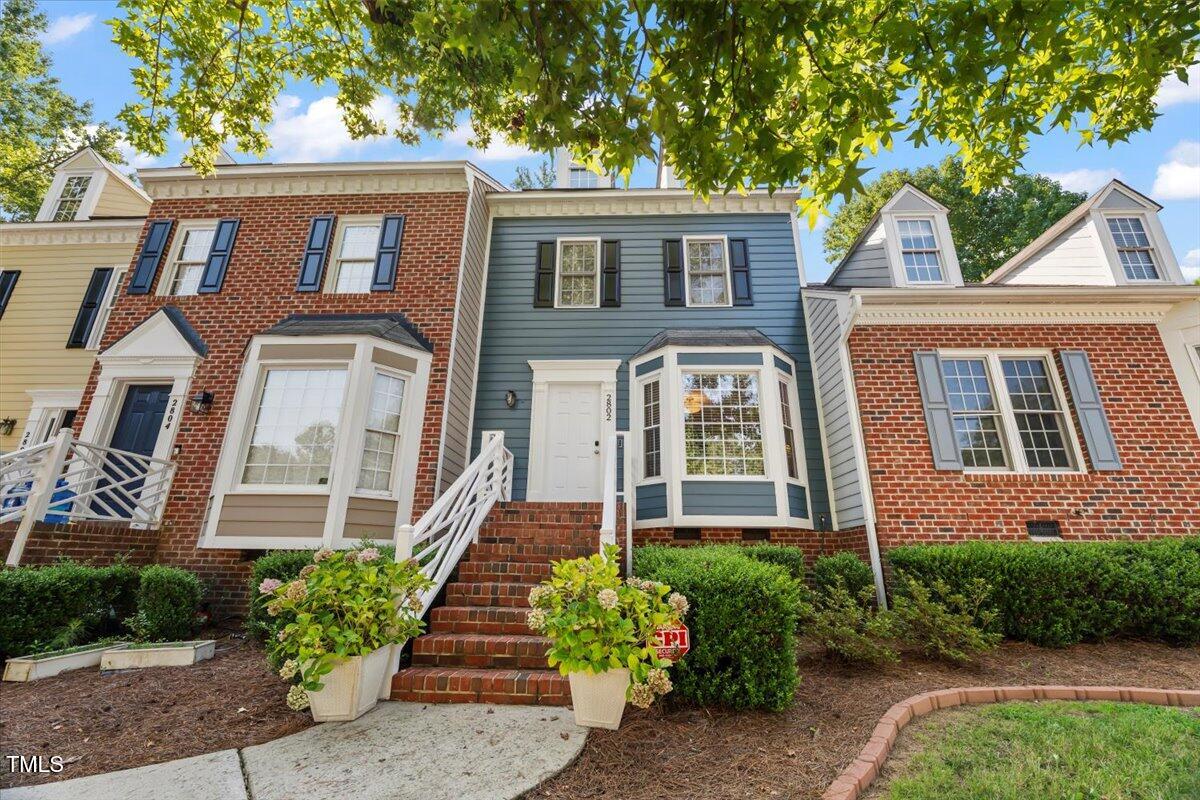 2802 Bedfordshire Court