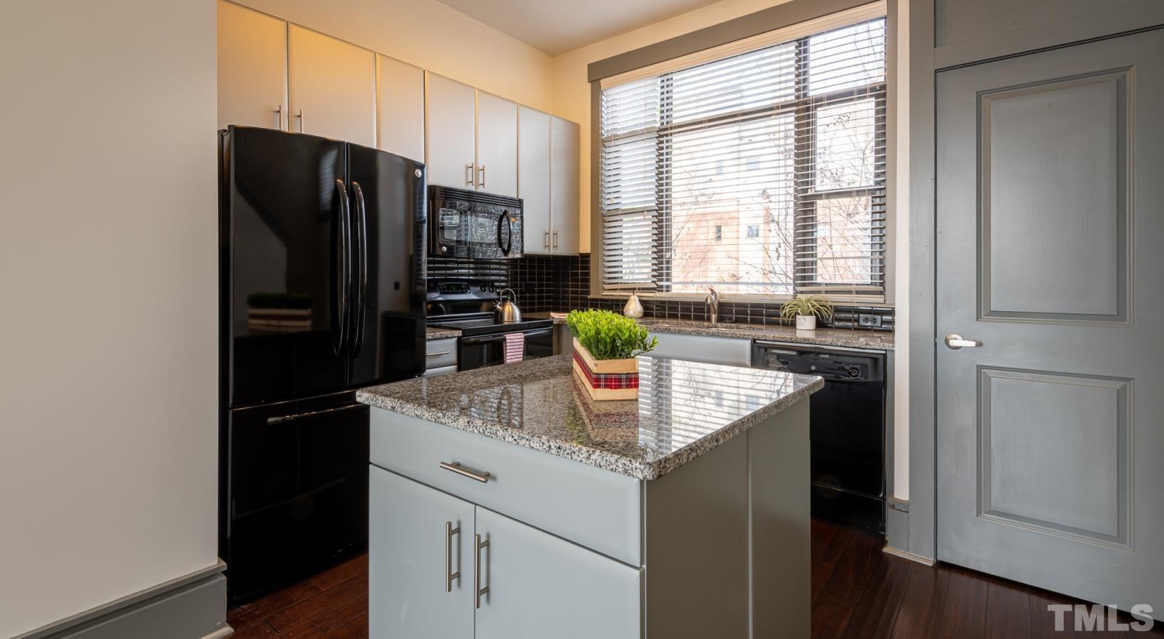 Chapel Hill, North Carolina 27514, United States, 1 Bedroom Bedrooms, ,1 BathroomBathrooms,Residential,Active,41636