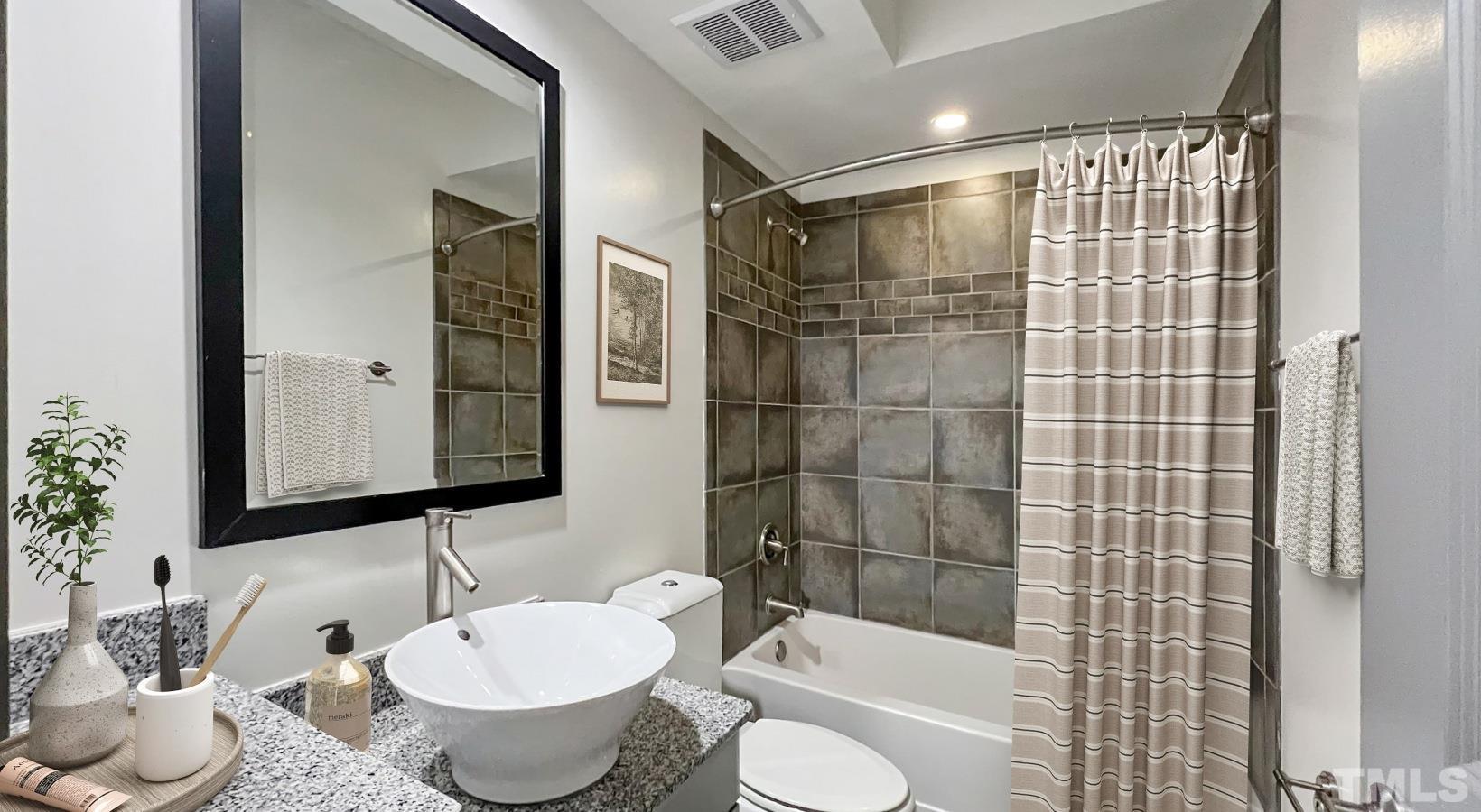 Chapel Hill, North Carolina 27514, United States, 1 Bedroom Bedrooms, ,1 BathroomBathrooms,Residential,Active,41636