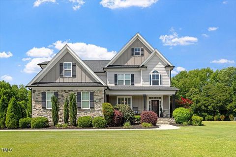 1900 Offside Court Fuquay Varina NC 27526