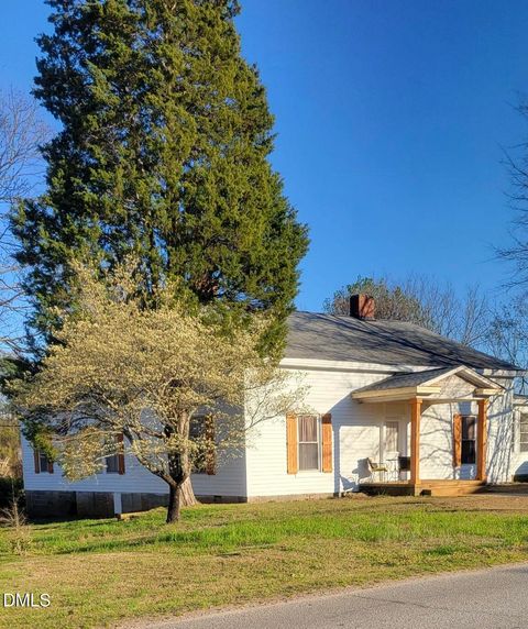 325 Raleigh Street Holly Springs NC 27540