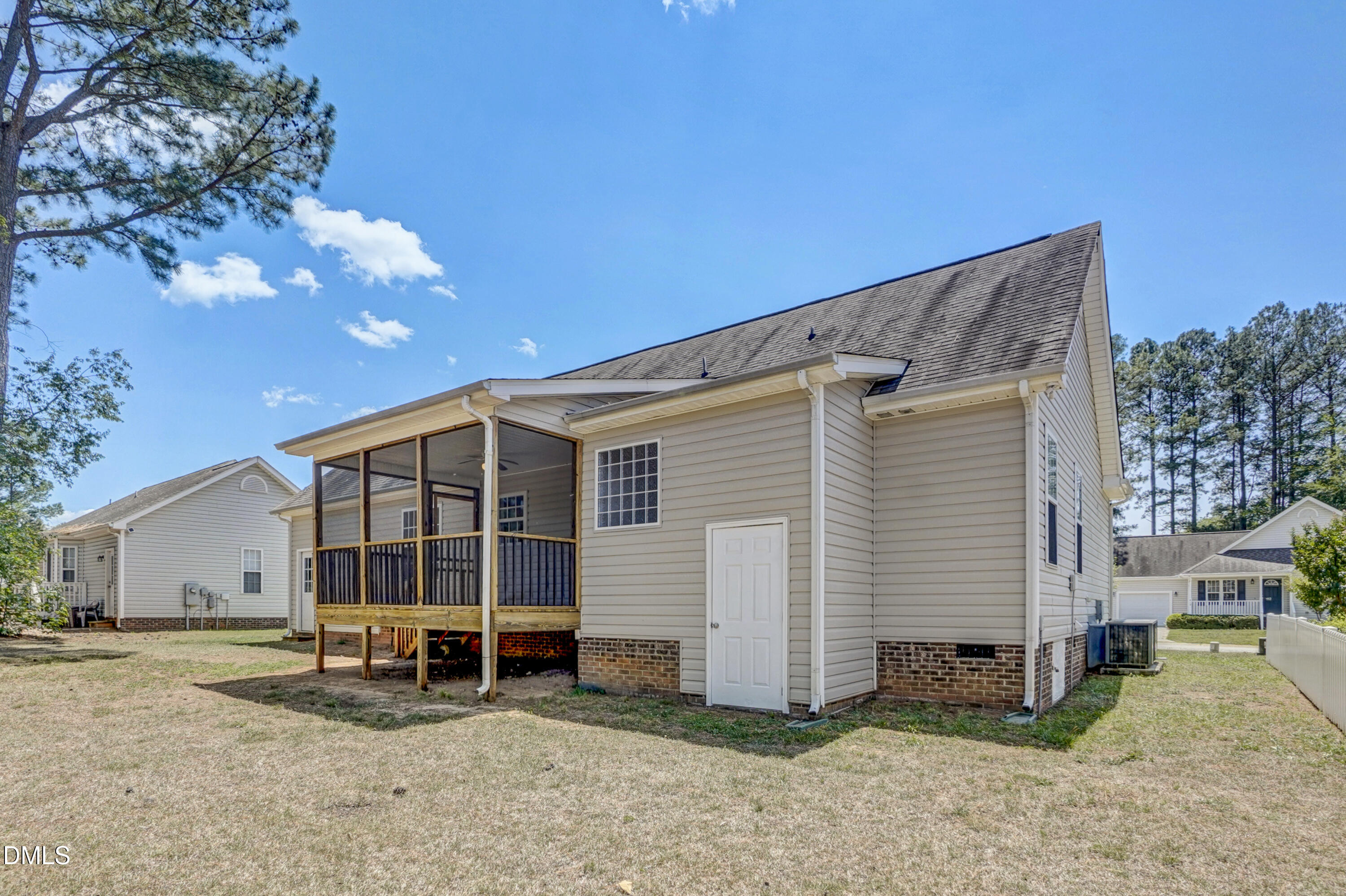 413 Groveton Trail