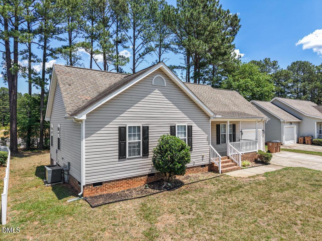 413 Groveton Trail