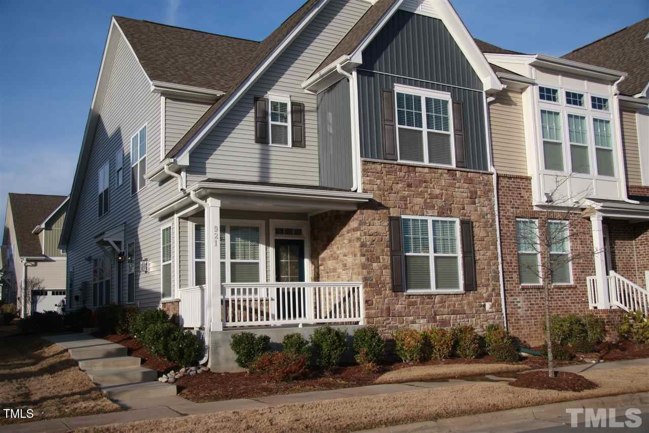921 Rosepine Drive