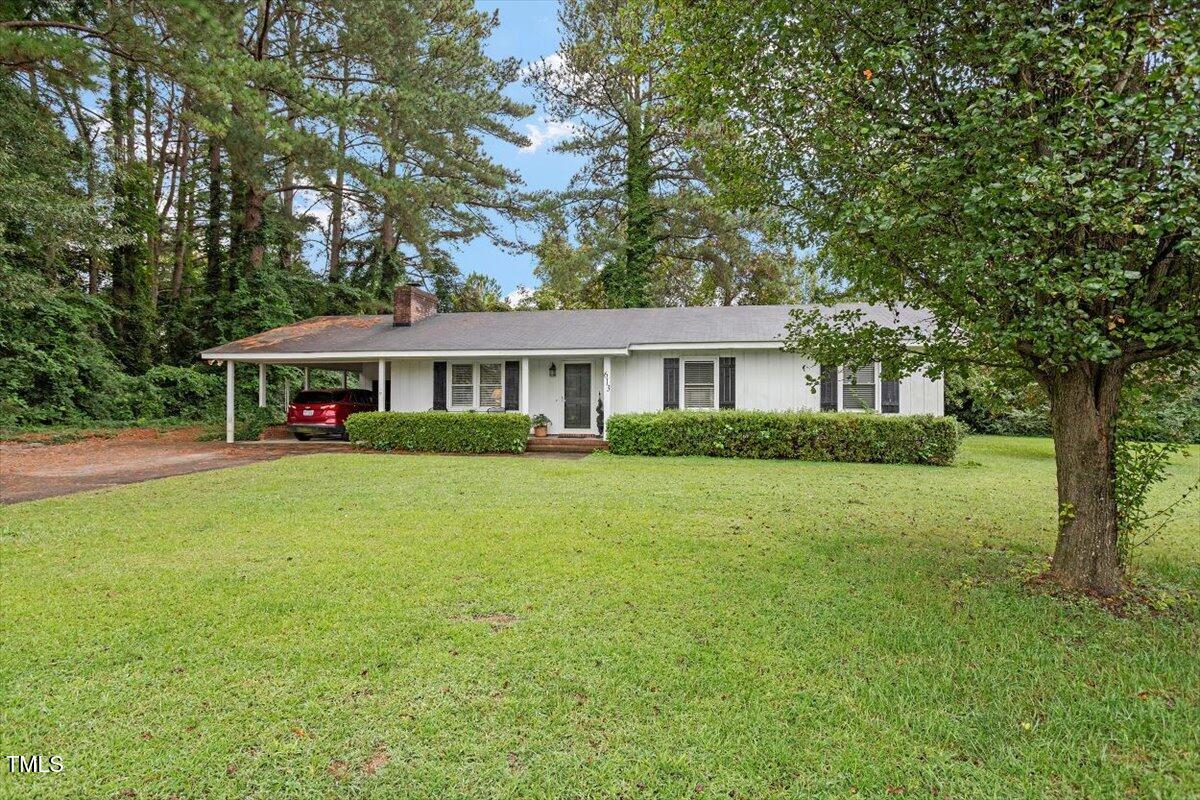 613 Devon Place