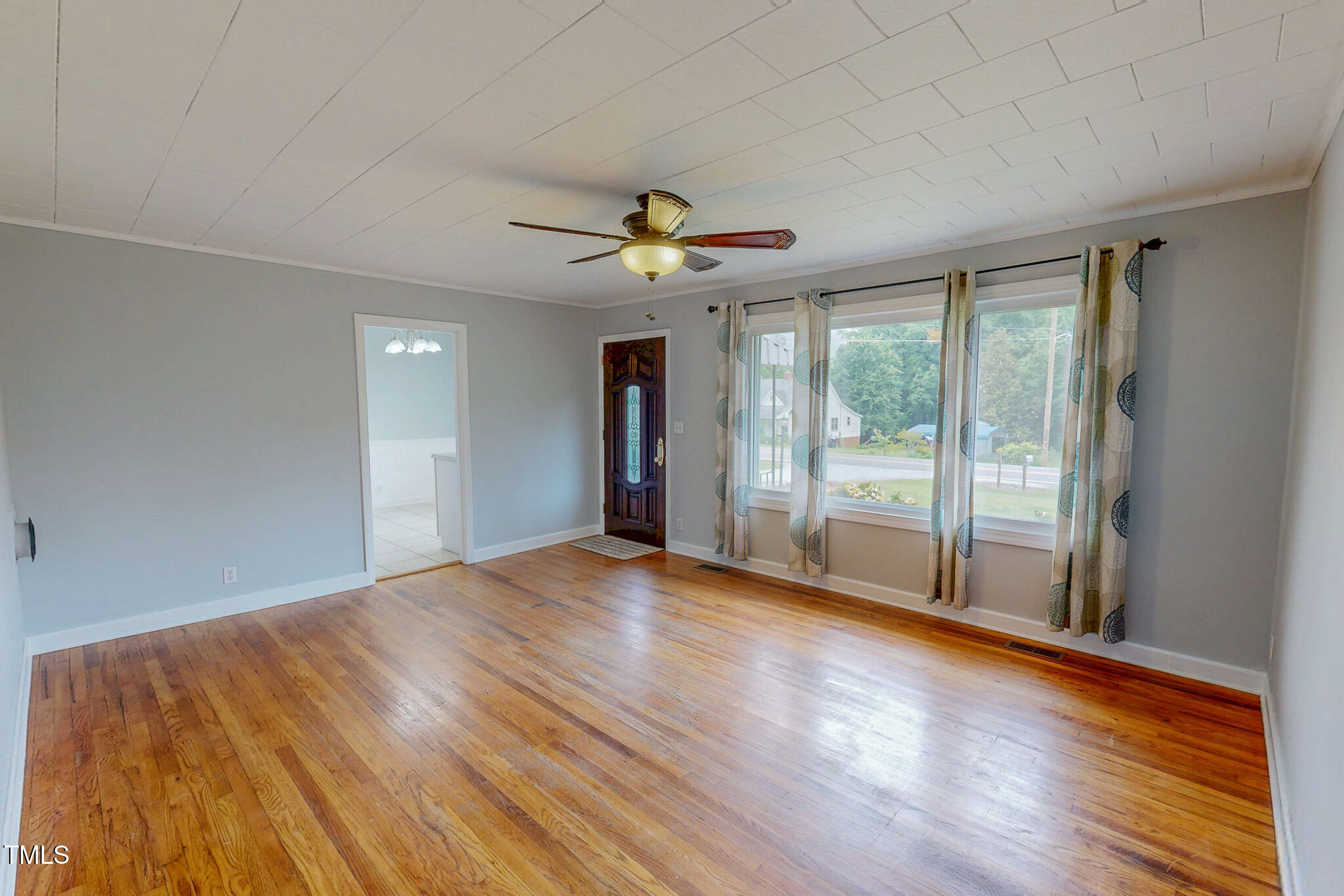 111 Dee Long Road
