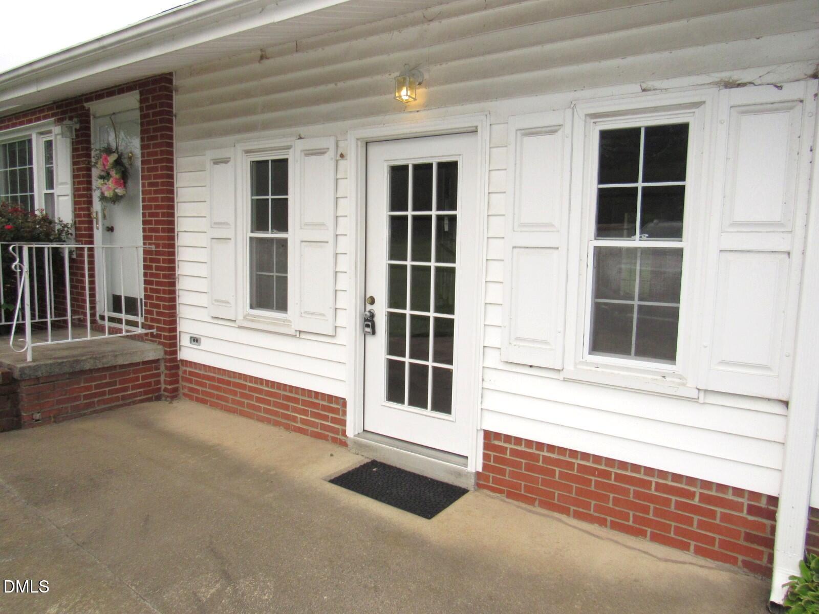 2635 W Lyon Station Road