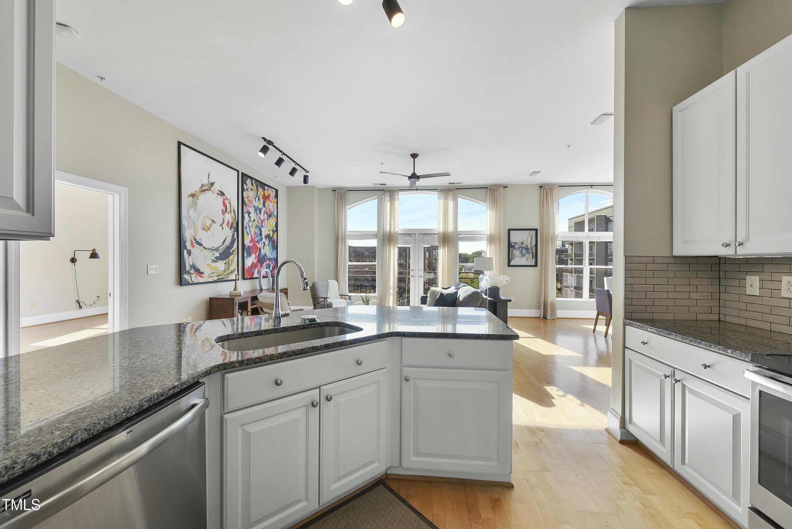 200 S Dawson Street 406