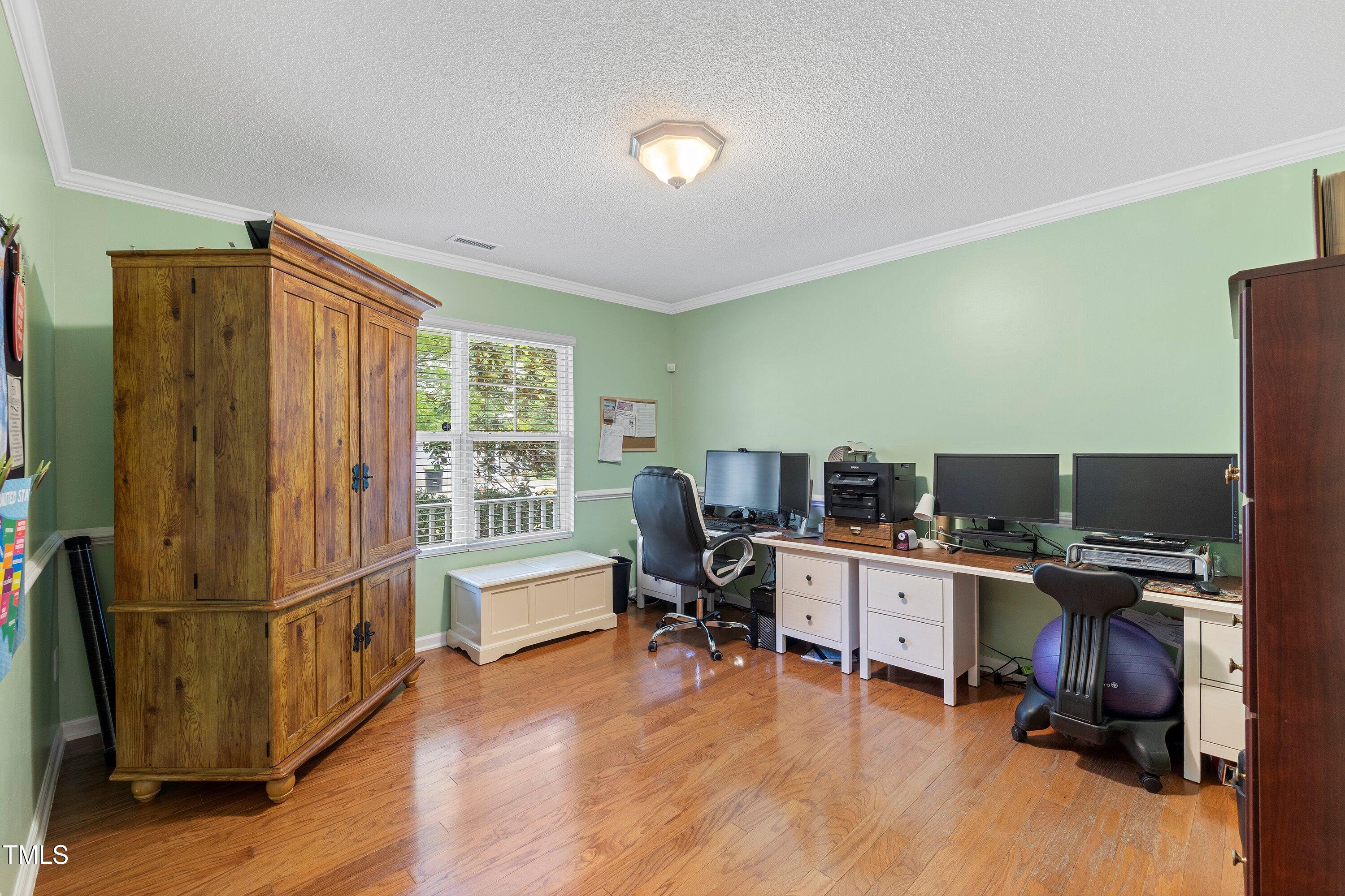 1227 Sunday Silence Drive