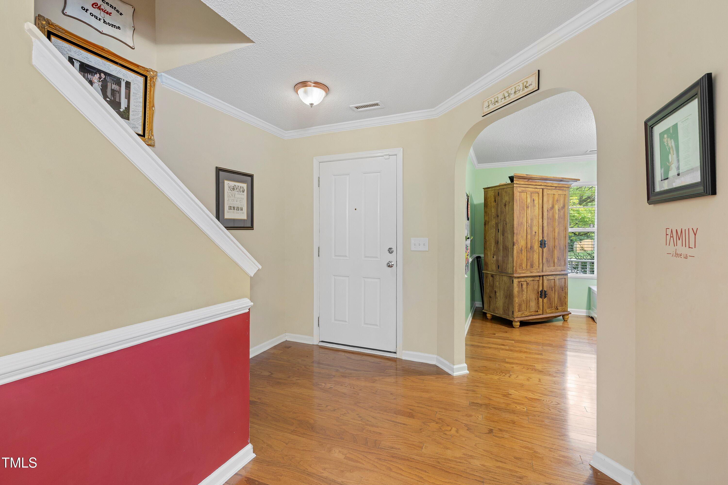 1227 Sunday Silence Drive