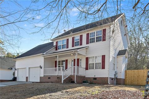 A home in Raeford