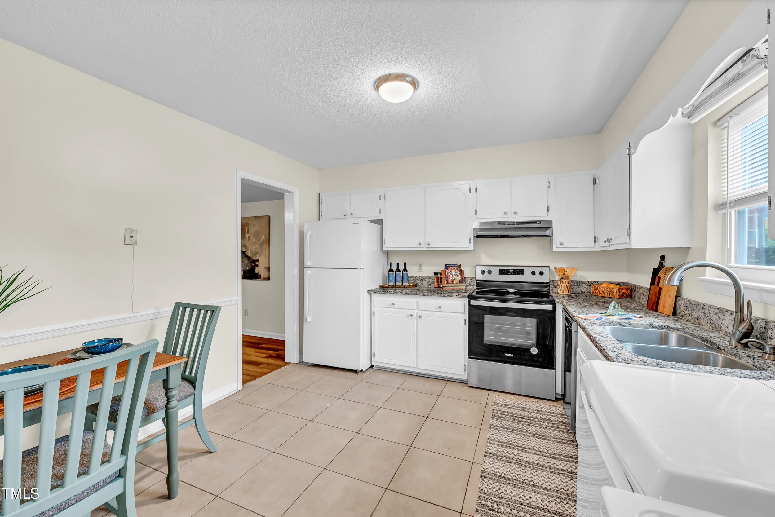 1220 Manassas Court B